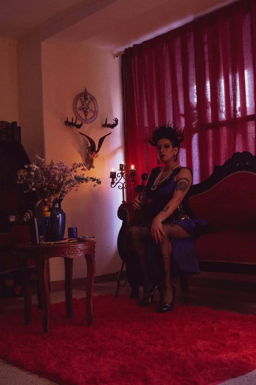 XXX Porn Photo of Nude DominatrixBlue 3