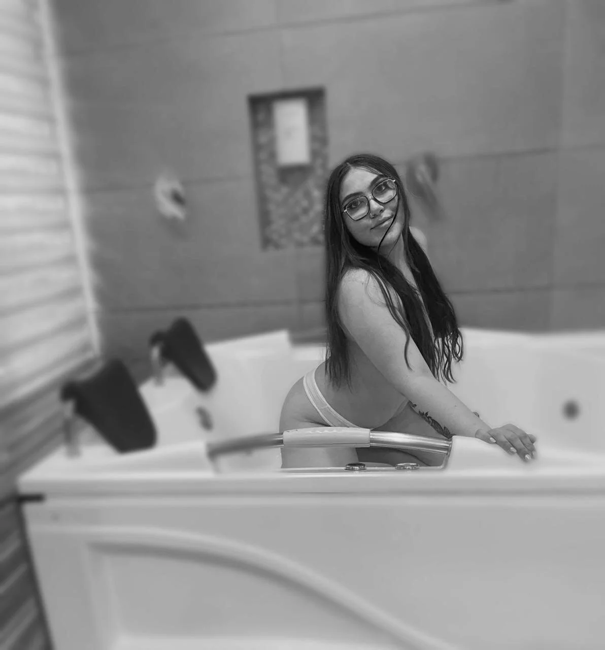 XXX Porn Photo of Nude conniejames_m 17