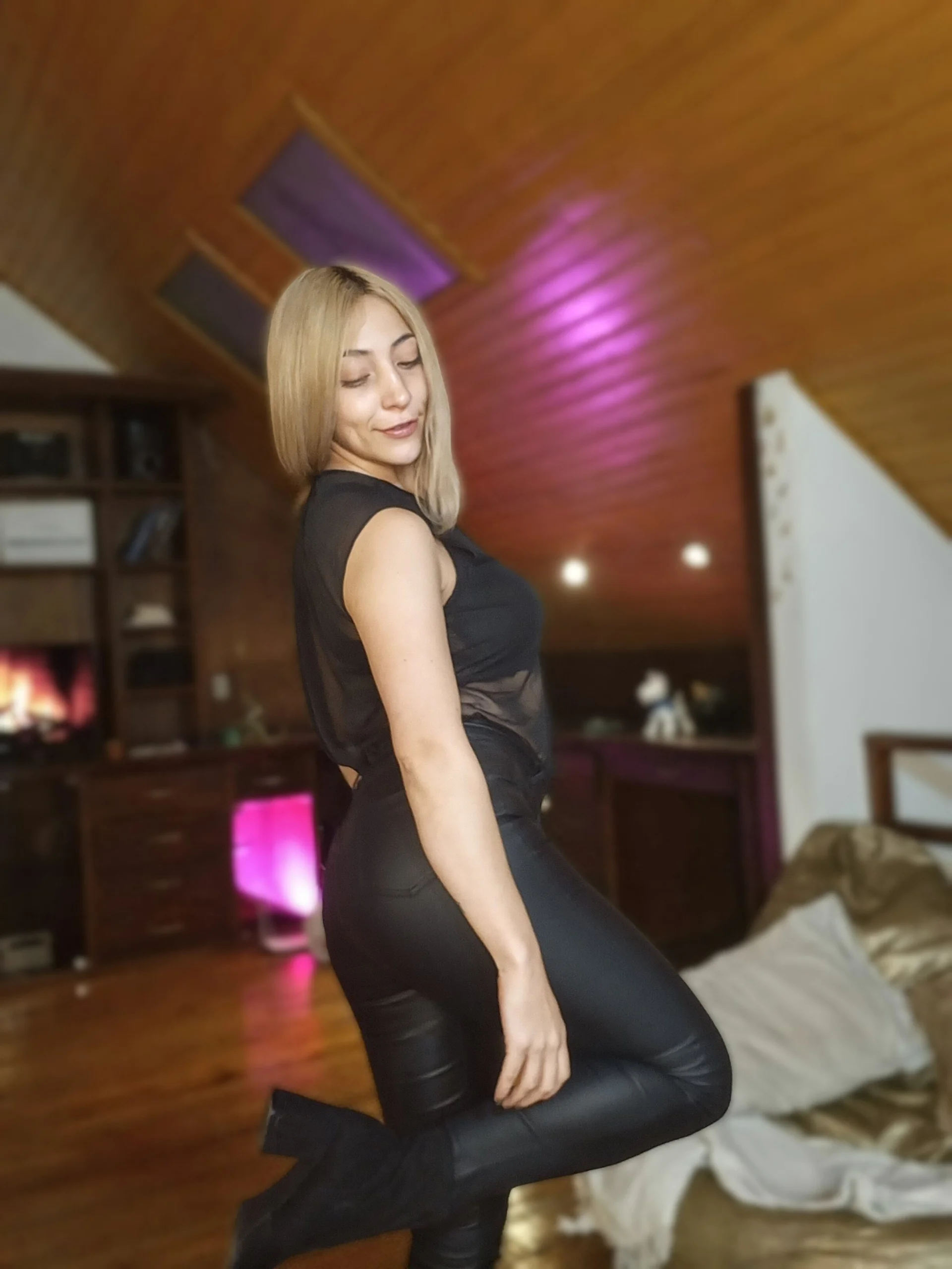 XXX Porn Photo of Nude VickyHoult 120