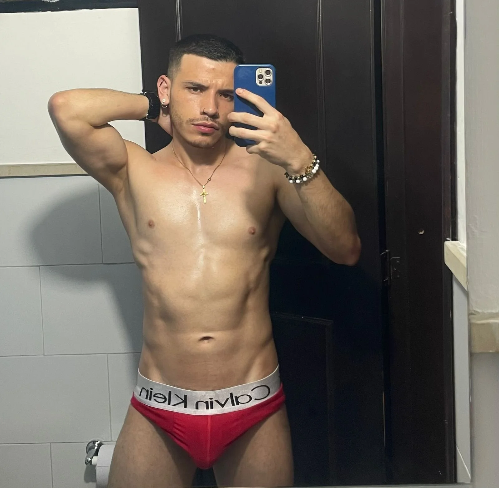 XXX Porn Photo of Nude liam_es 18