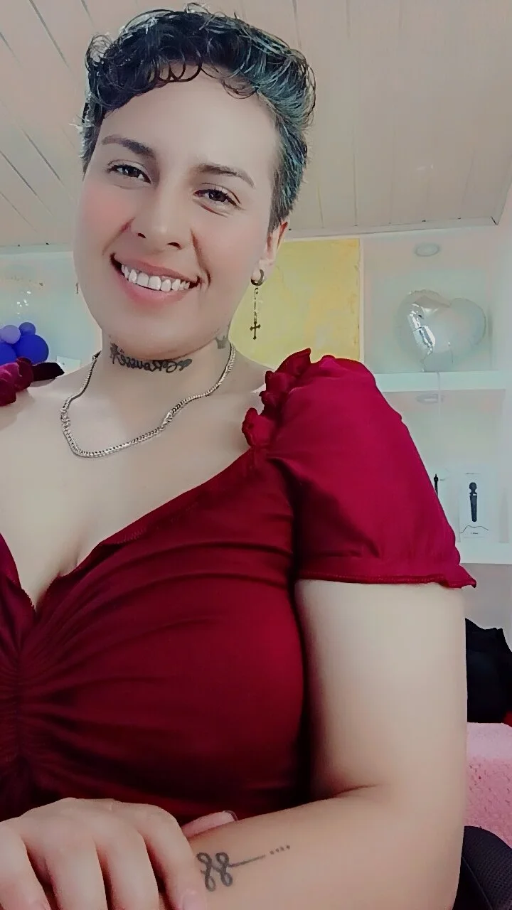 XXX Porn Photo of Nude Yessi_rousse 16