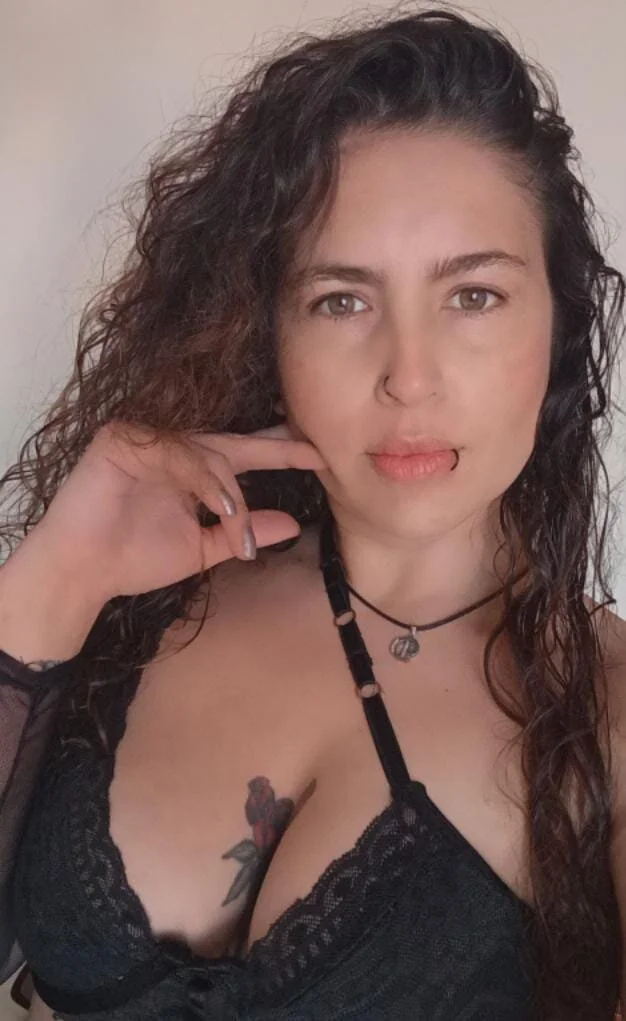 XXX Porn Photo of Nude Leyla_Horny_Bg 12