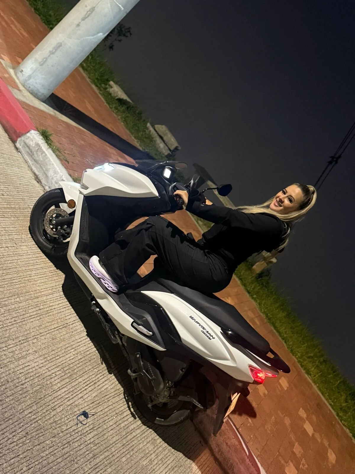 XXX Porn Photo of Nude ALONDRAMILF 24