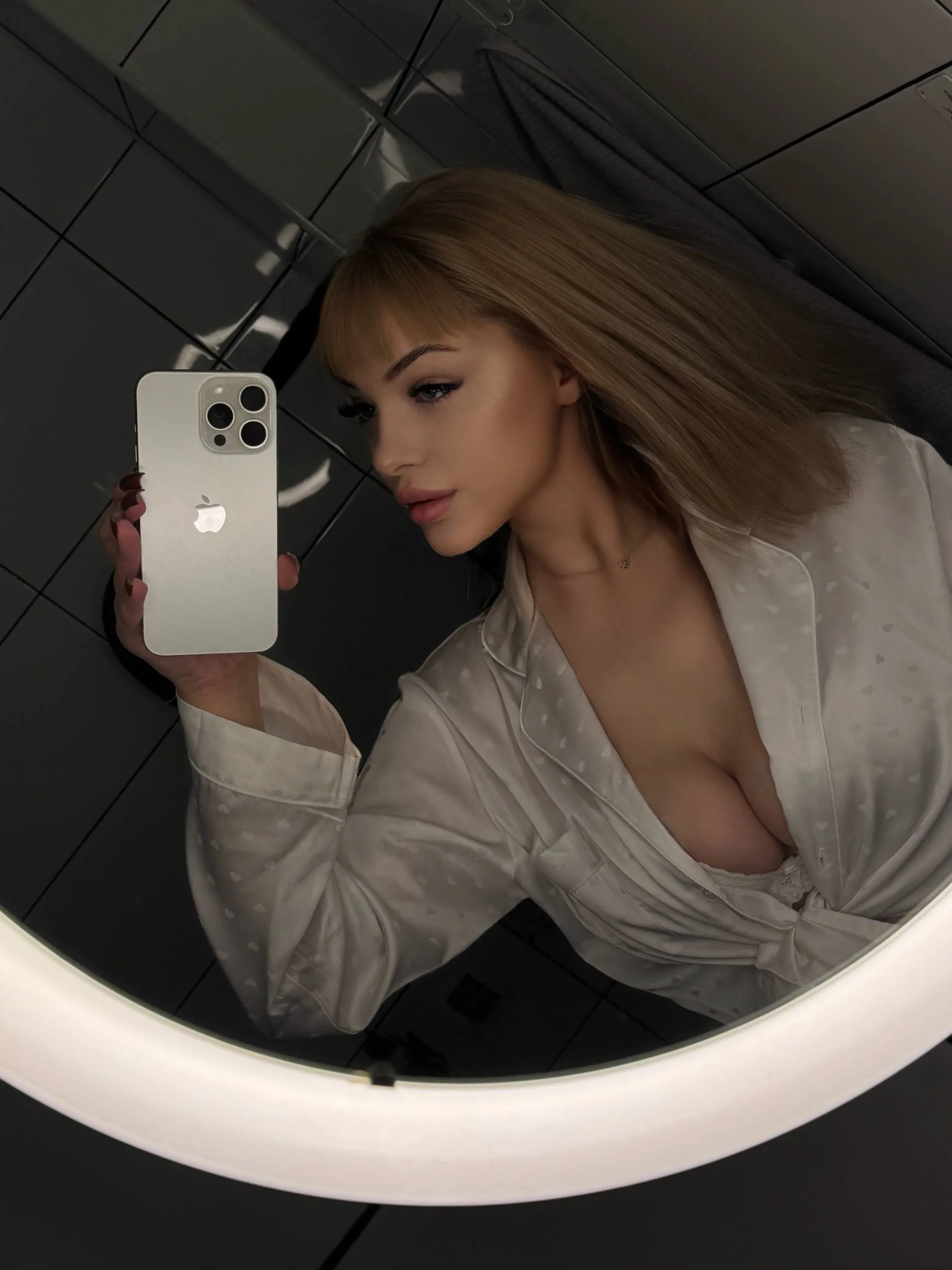 XXX Porn Photo of Nude KateDolphin 124