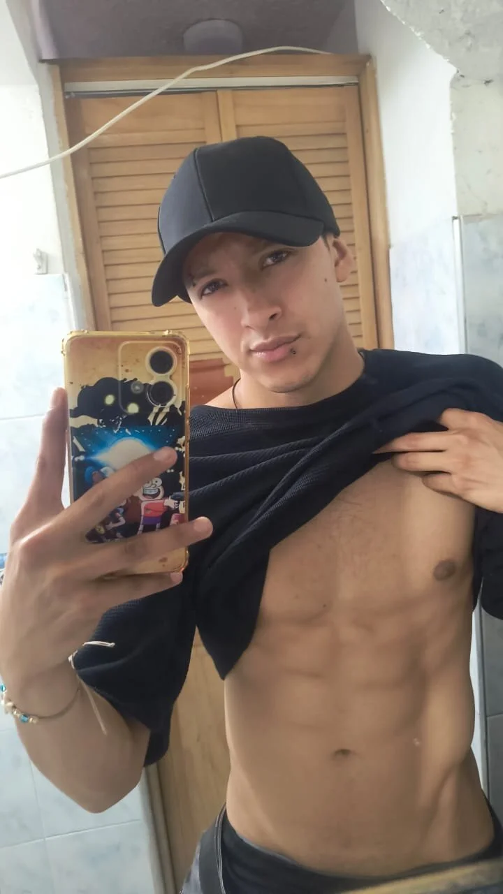XXX Porn Photo of Nude bruno_do_santos 5