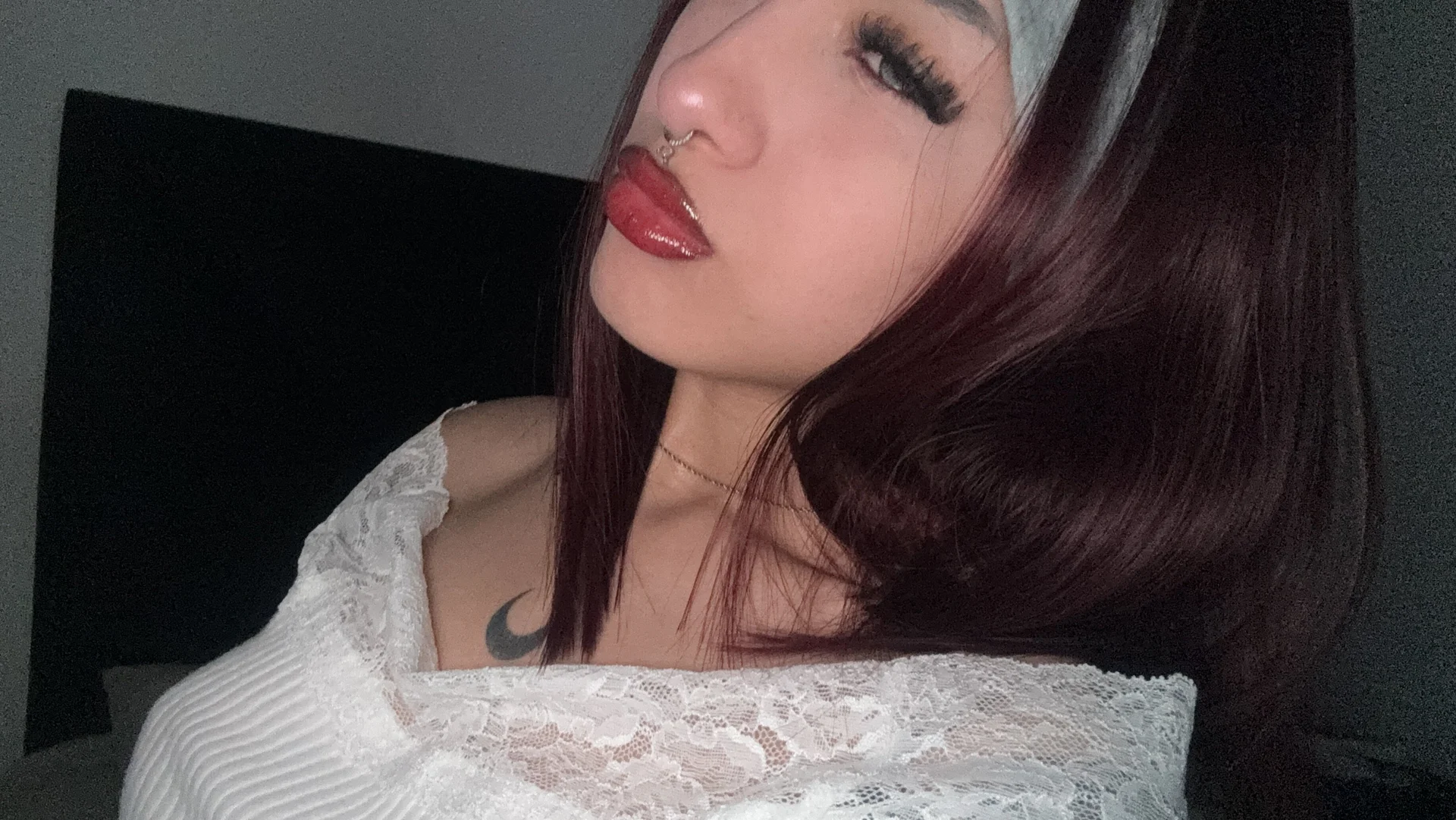 XXX Porn Photo of Nude cuteezoe 39