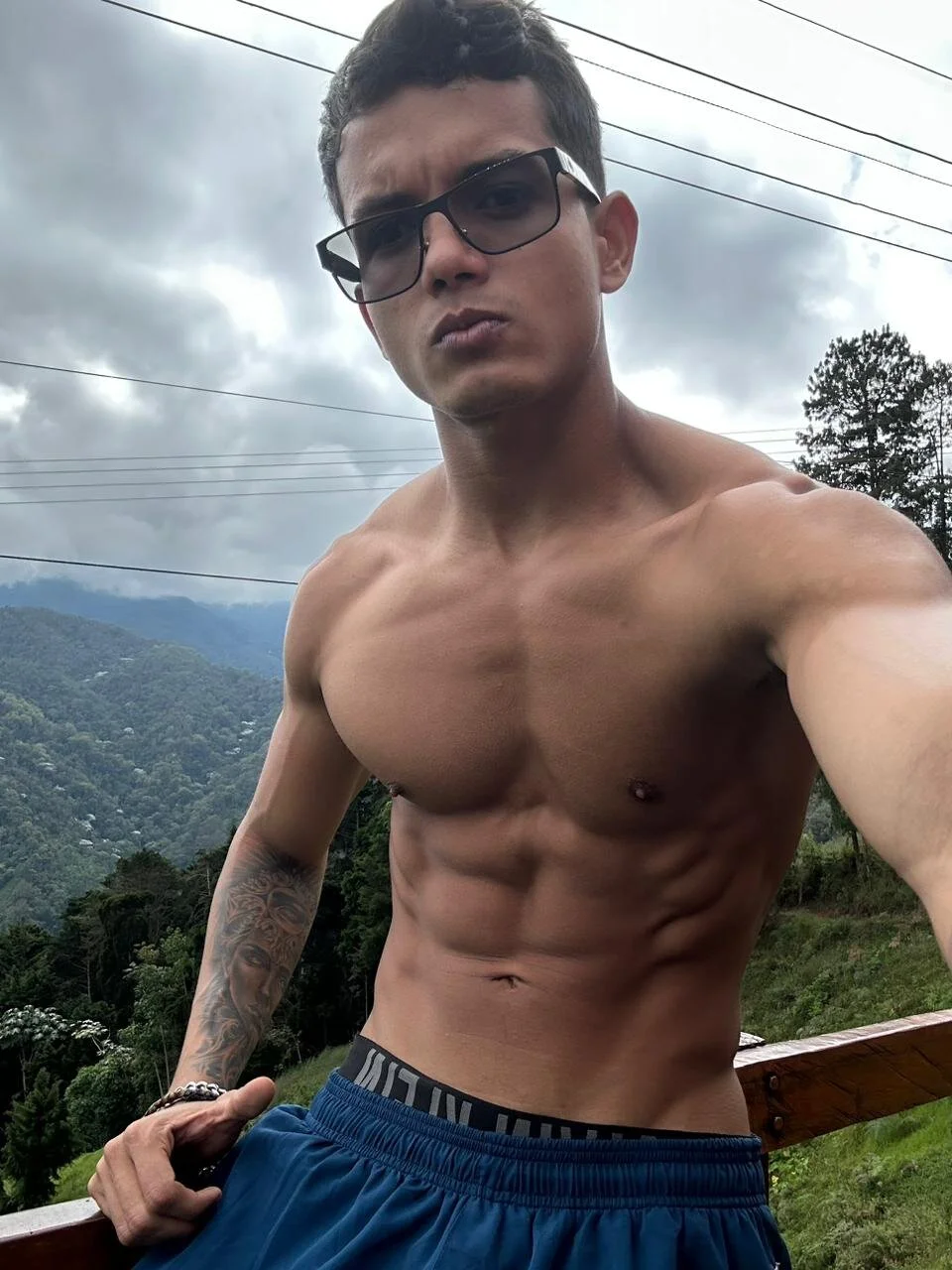 XXX Porn Photo of Nude Paradise_boy_s 6