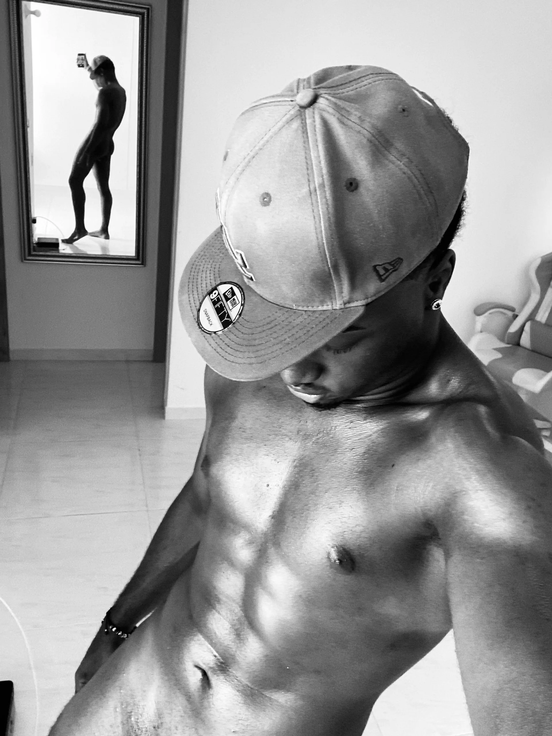 XXX Porn Photo of Nude King_Lamar_ 7