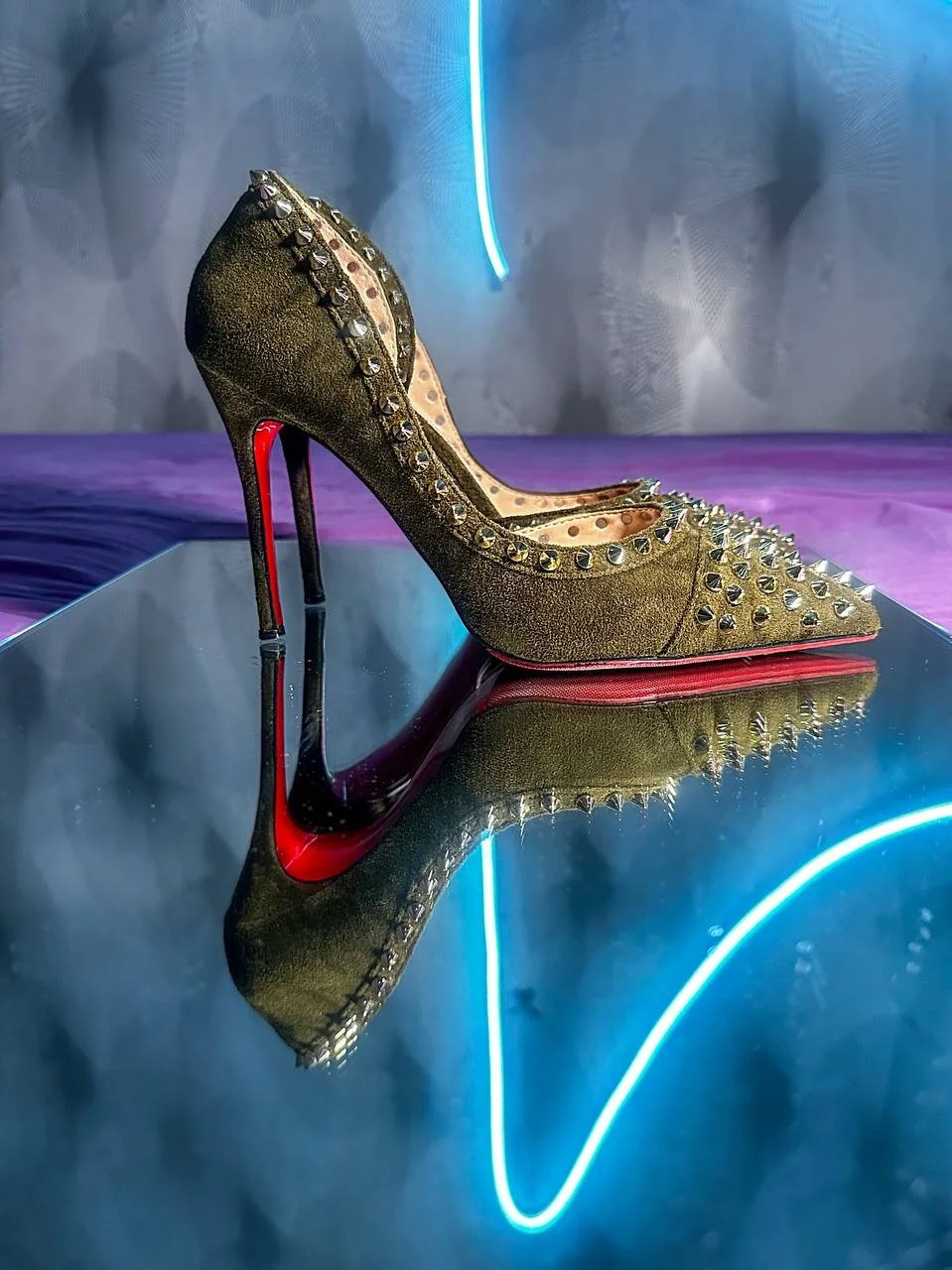XXX Porn Photo of Nude Viky_Poll 9
