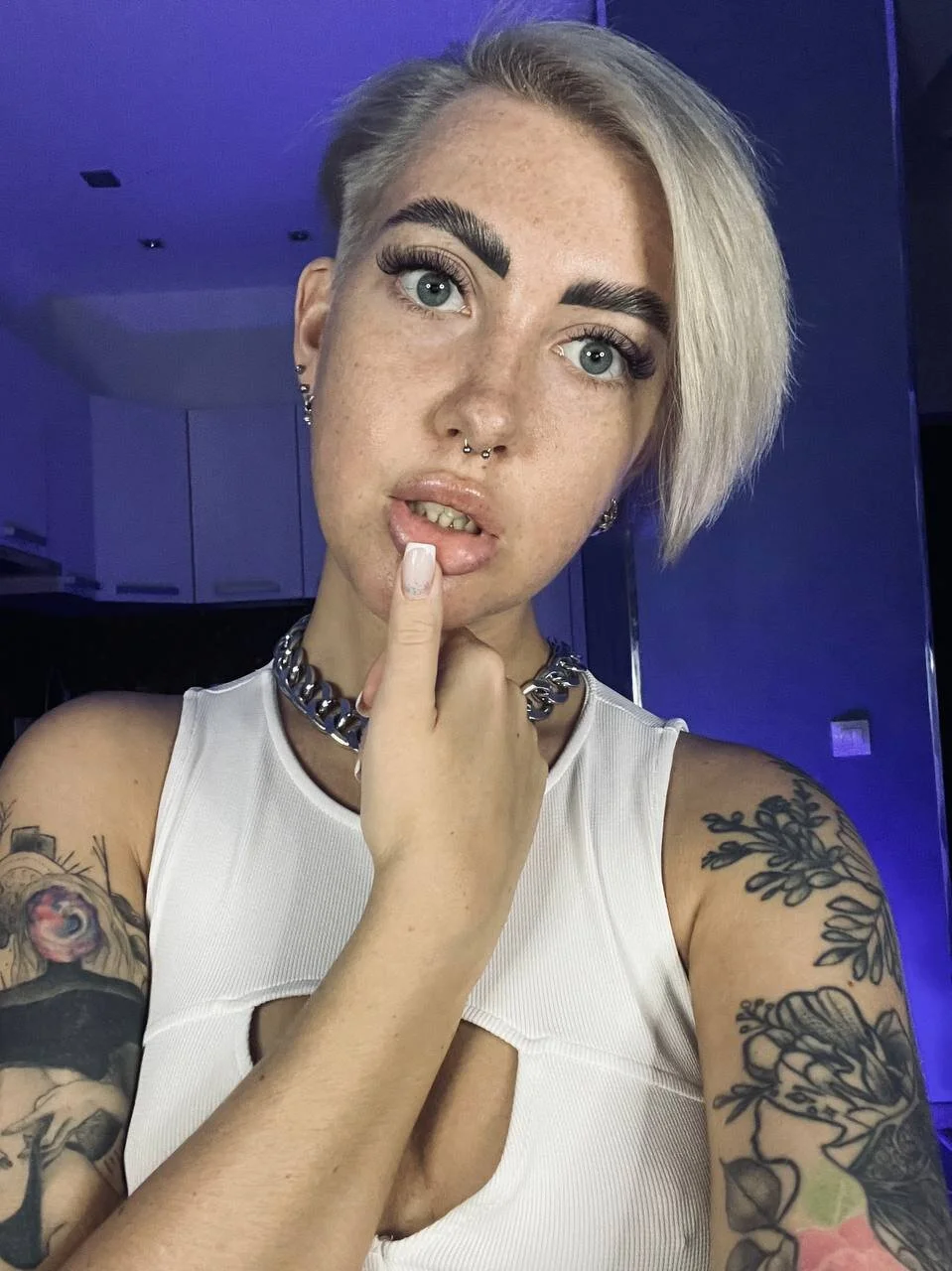 XXX Porn Photo of Nude tykioty_Miley 35