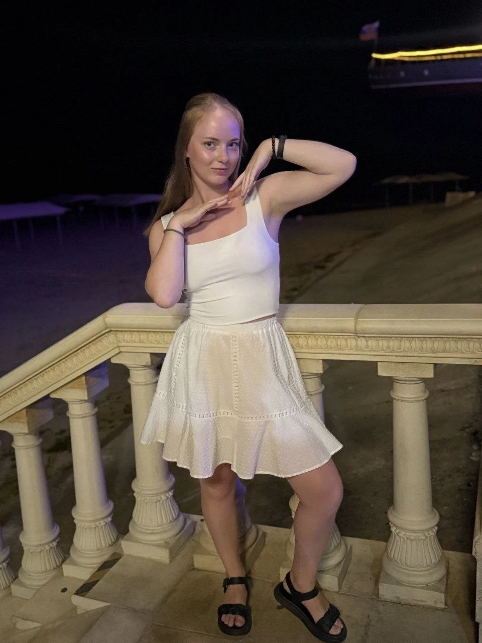 XXX Porn Photo of Nude LunalBrooks 6