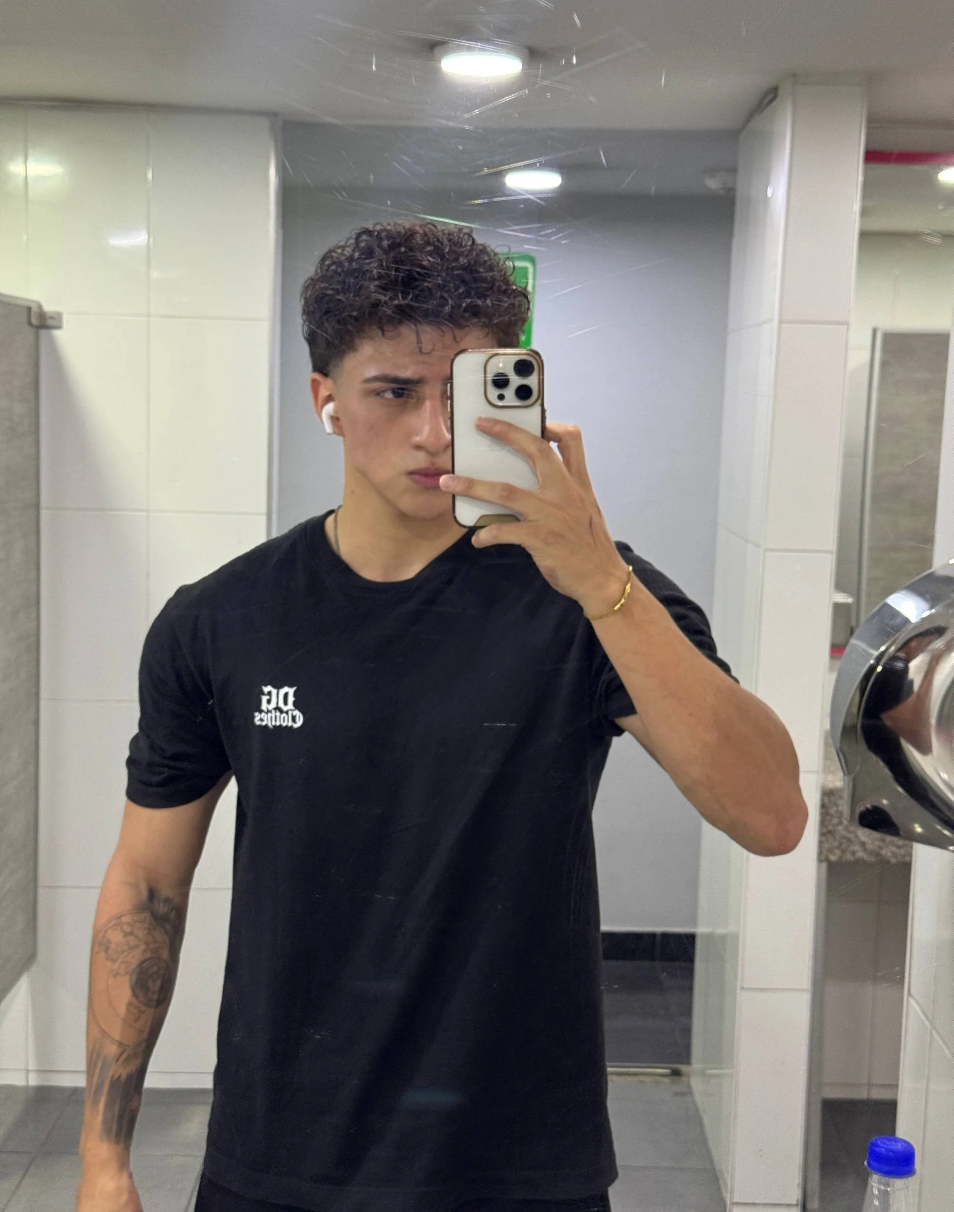 XXX Porn Photo of Nude salvatore_romanoo 2