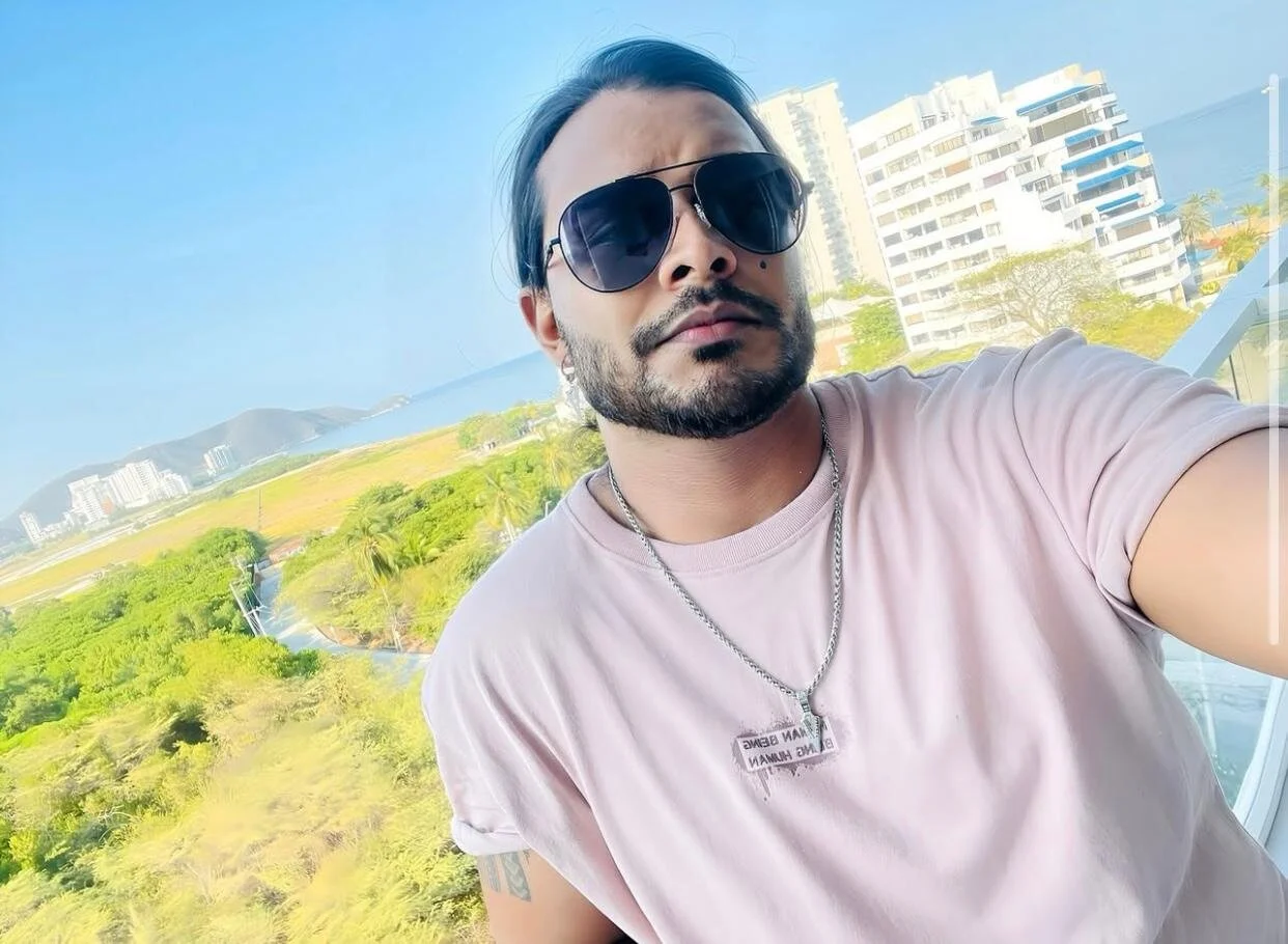 XXX Porn Photo of Nude GoldDante 4