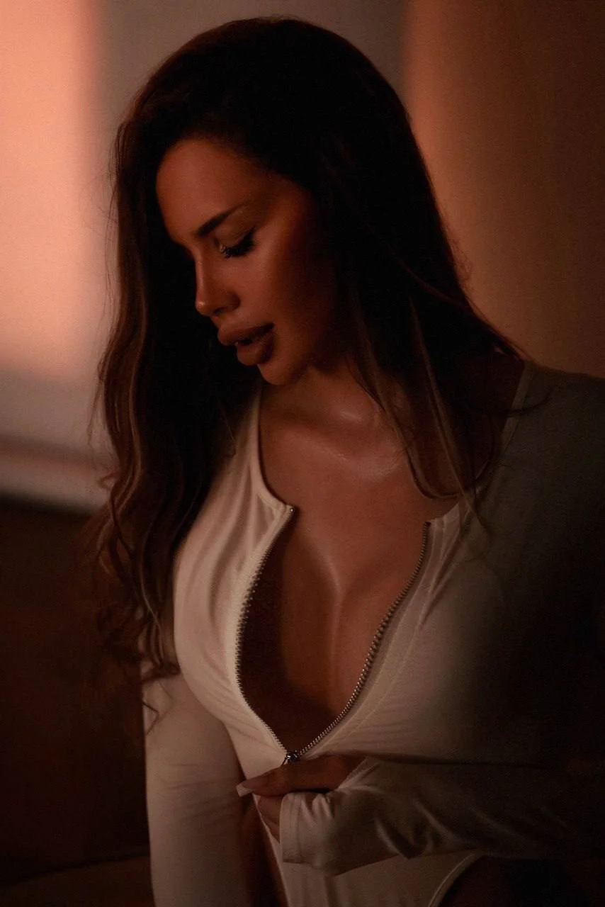 XXX Porn Photo of Nude SuraMune 13
