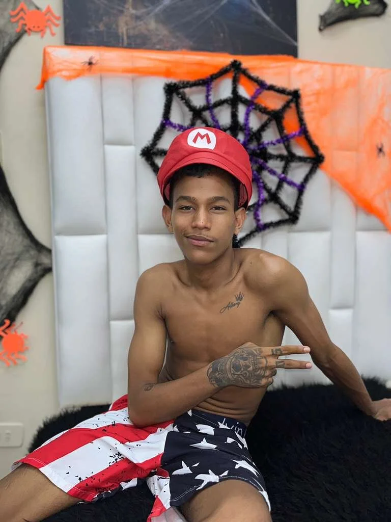 XXX Porn Photo of Nude Rory_castro 24