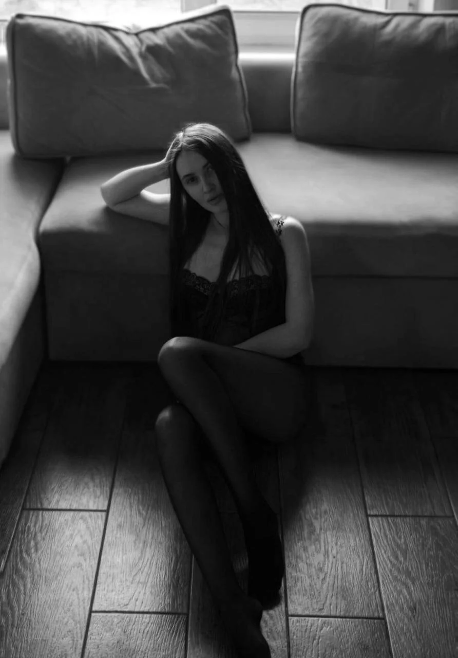 XXX Porn Photo of Nude Tutti_Frutt1s 1