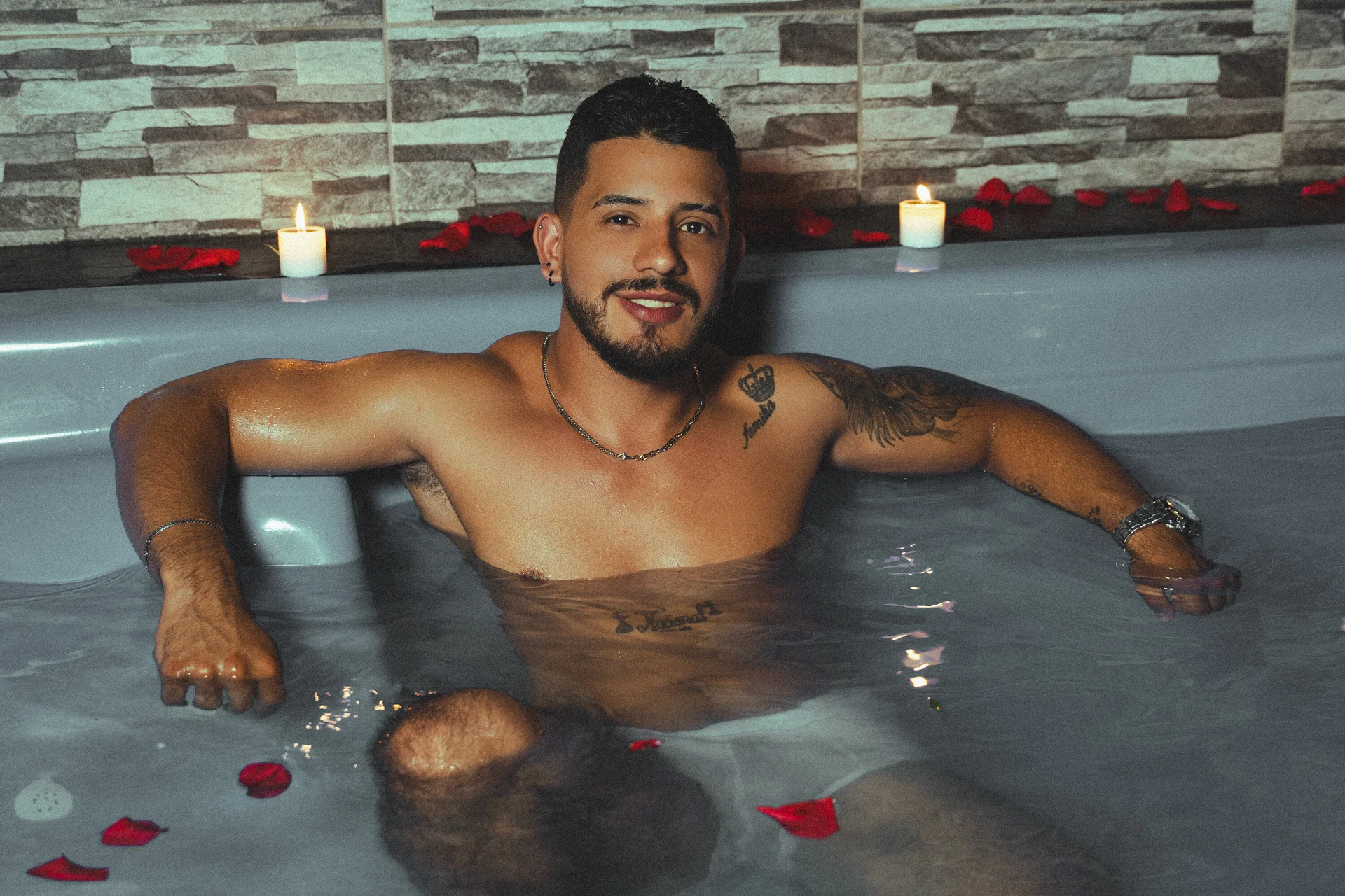 XXX Porn Photo of Nude Bruno_Mattos 40