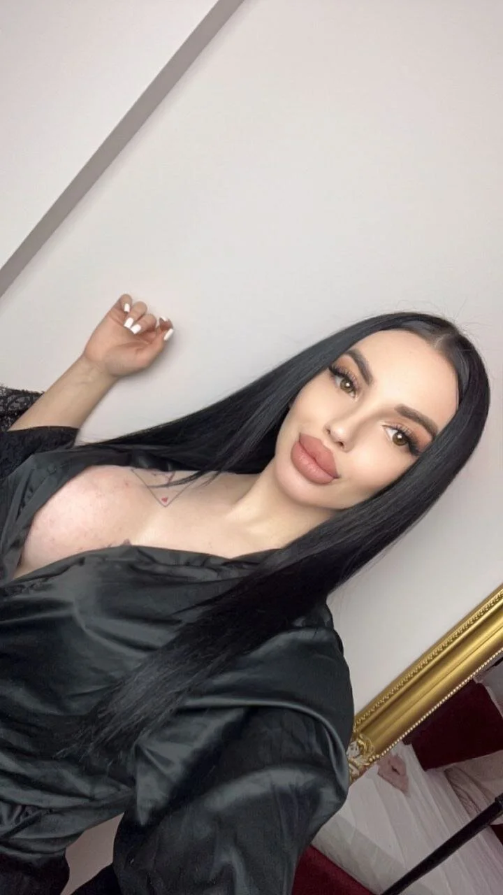 XXX Porn Photo of Nude VelmaEvans 11