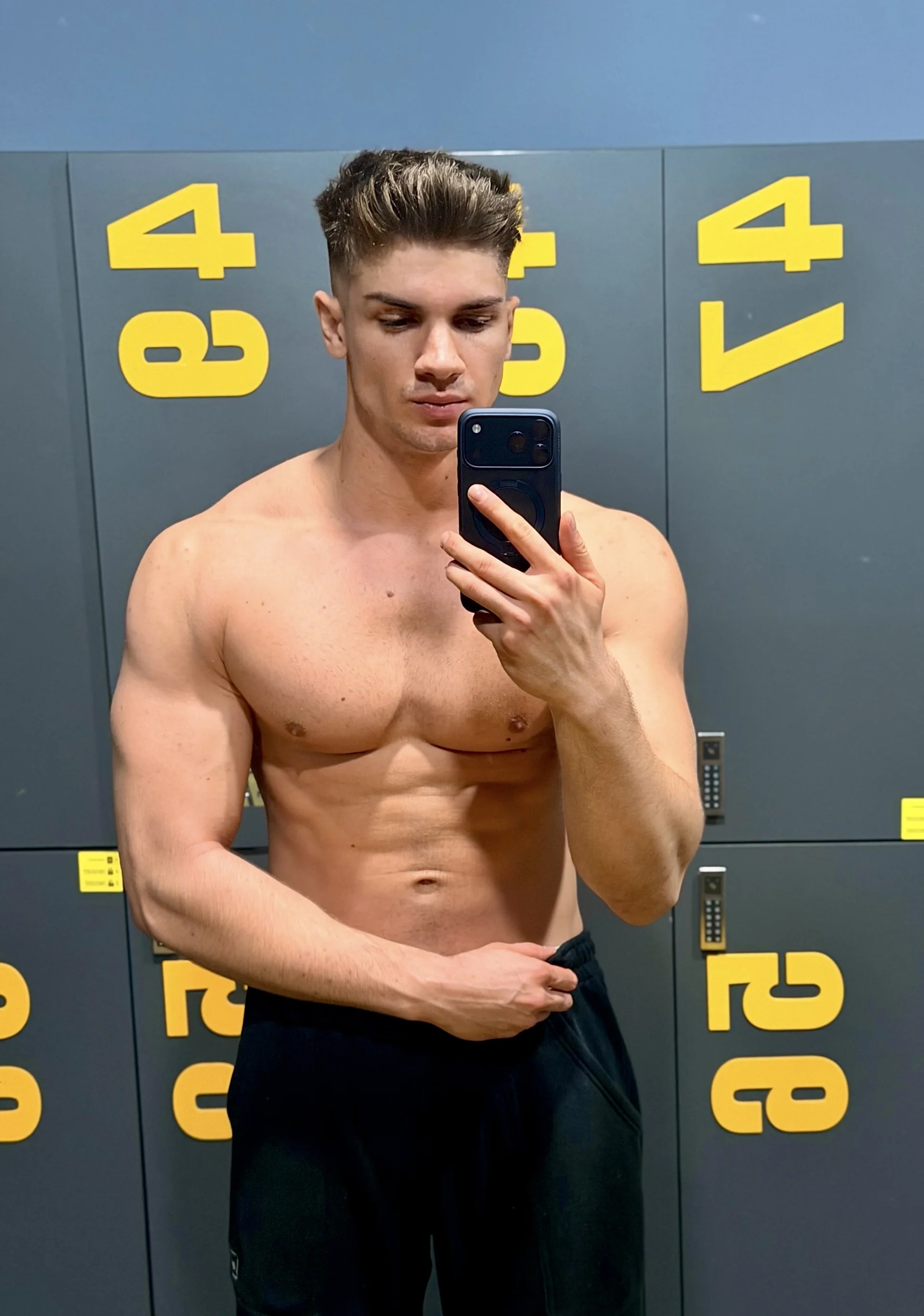 XXX Porn Photo of Nude MaxKaiden 11