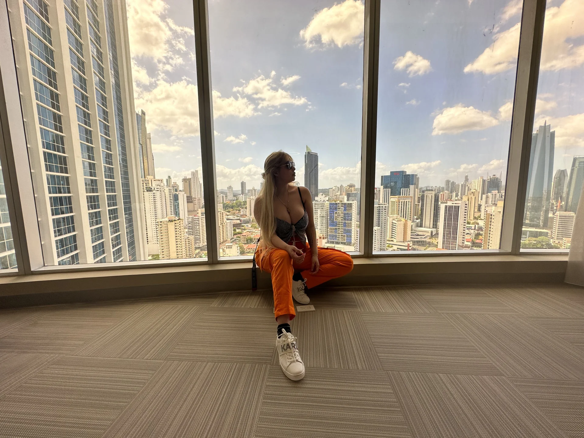 XXX Porn Photo of Nude Alirawrz 209