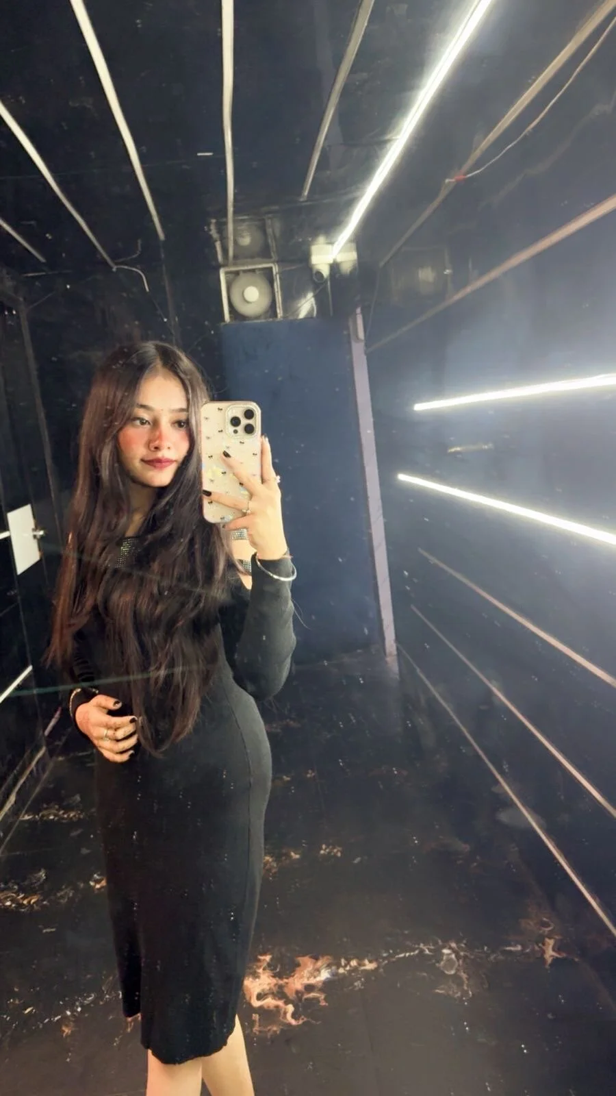 XXX Porn Photo of Nude Ai_Manvii 7