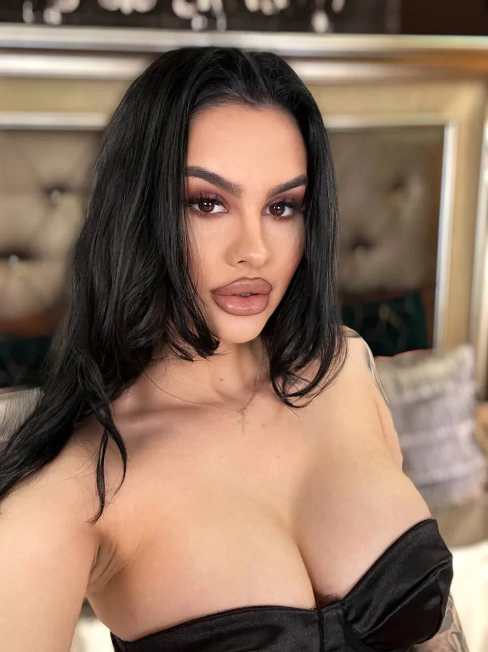 XXX Porn Photo of Nude BabyyGirll_ 10