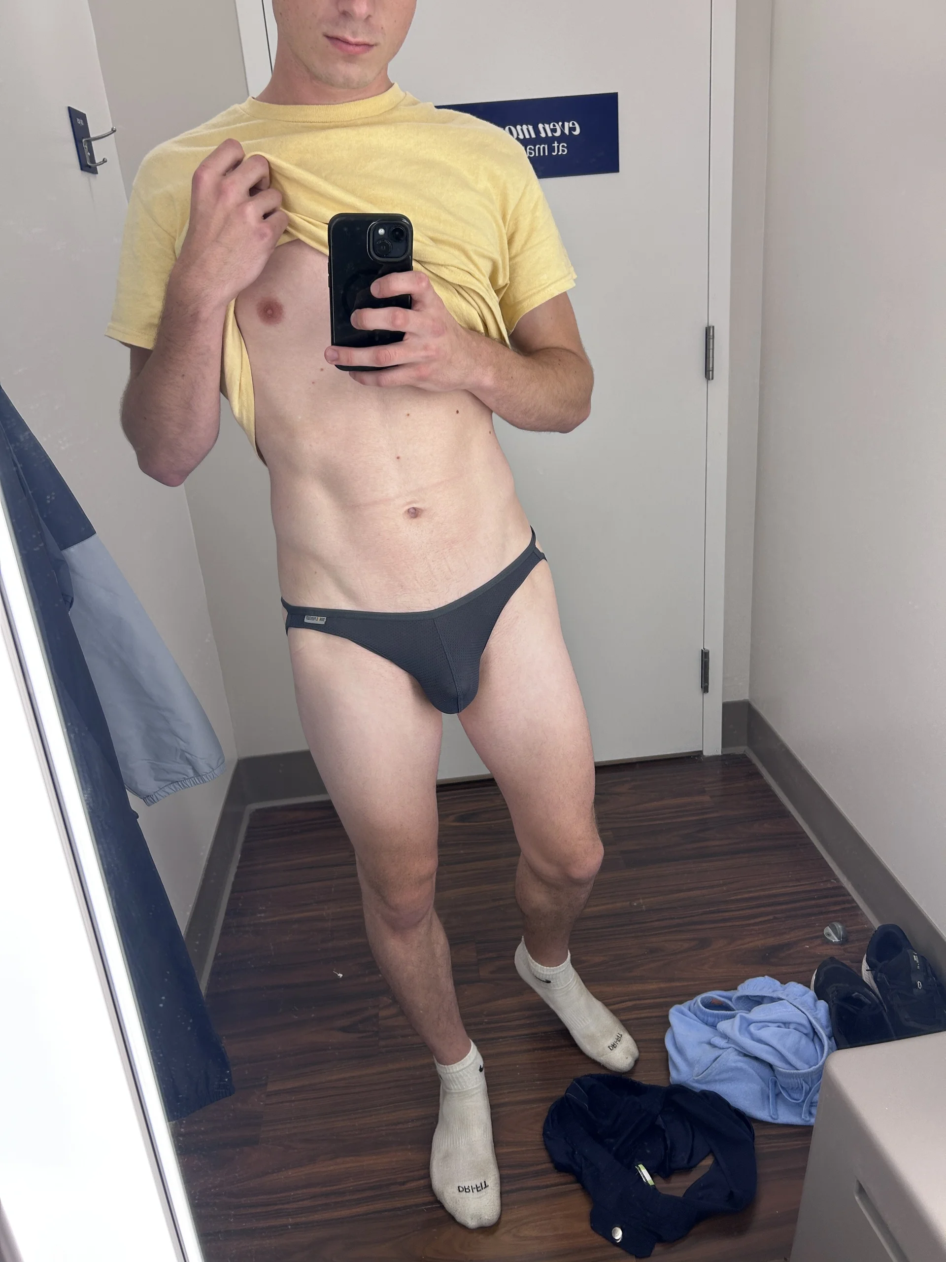 XXX Porn Photo of Nude maskedboy1 2