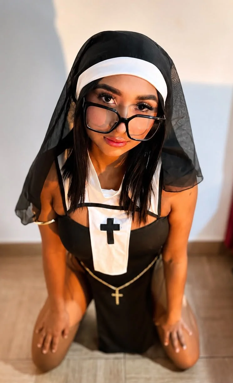 XXX Porn Photo of Nude _mia_hot03 1