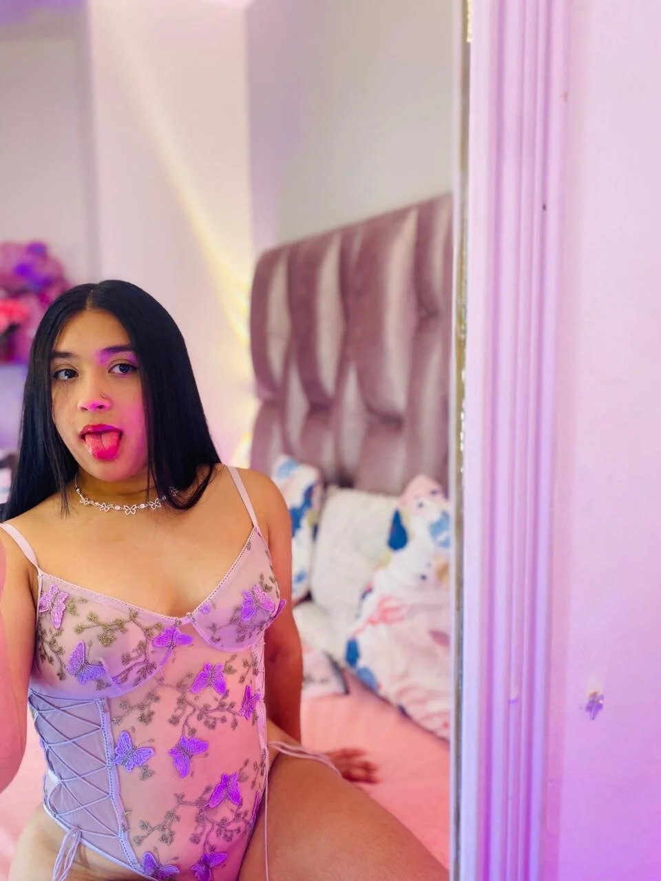 XXX Porn Photo of Nude NikyBrookss 3