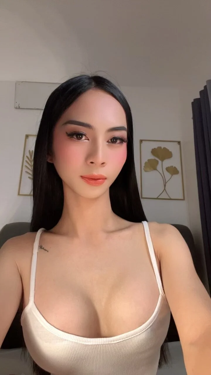 XXX Porn Photo of Nude AlmiraFhayee 11