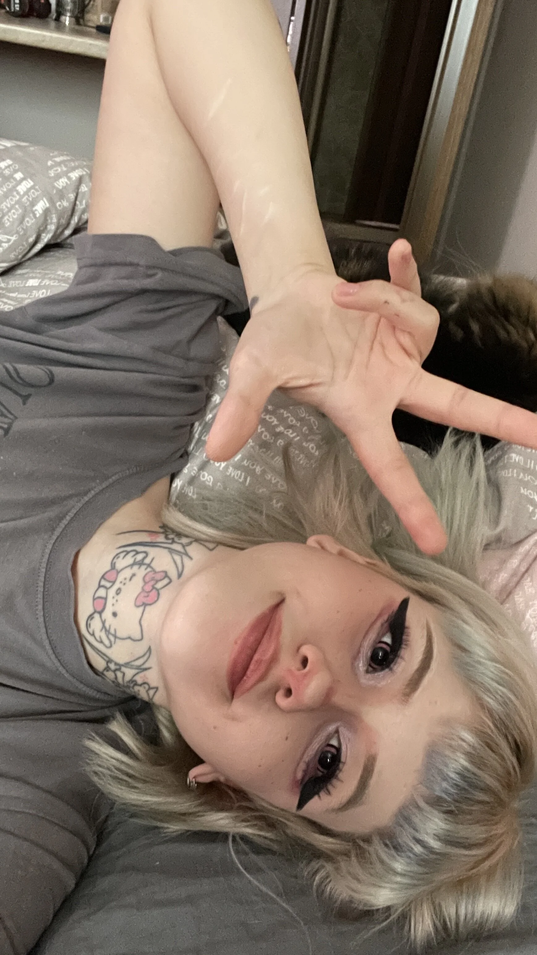 XXX Porn Photo of Nude Velor_Velmochi 16