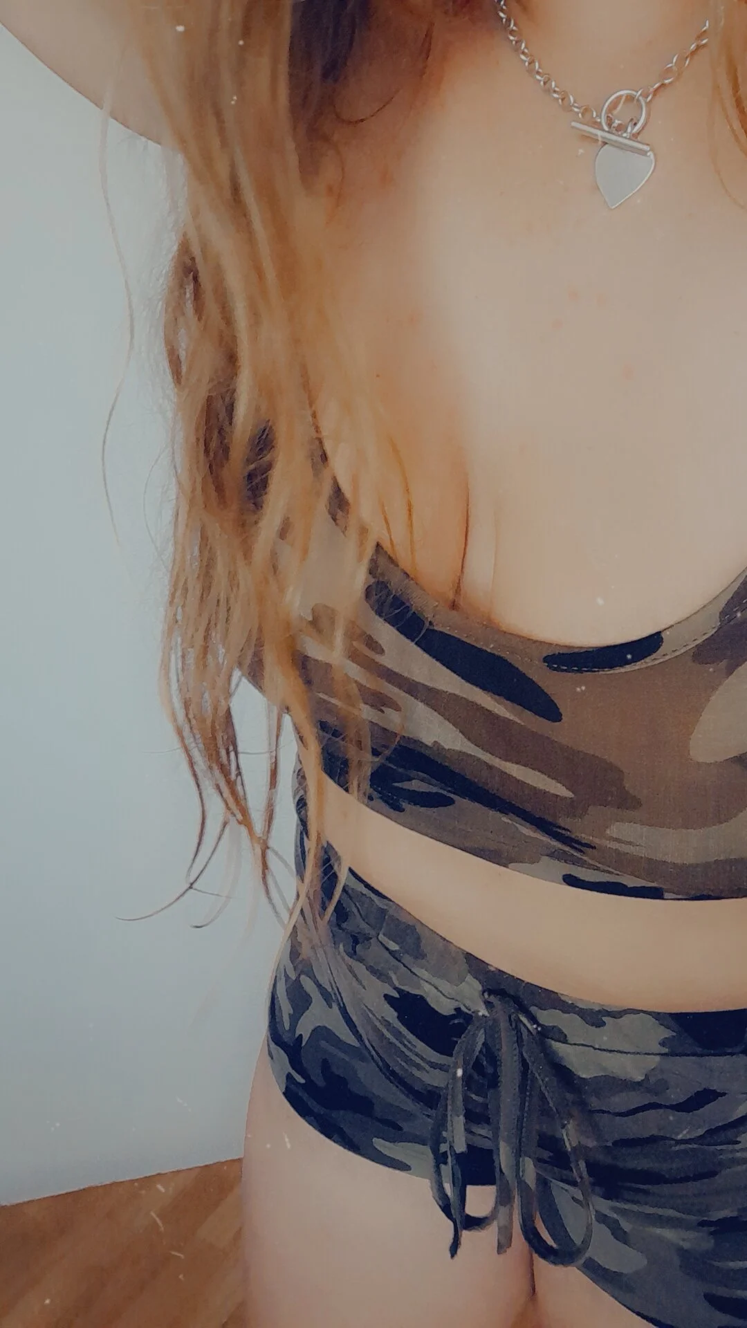 XXX Porn Photo of Nude BubblegumCj 1