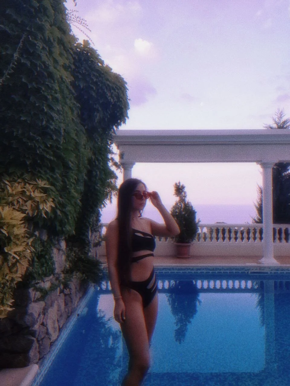 XXX Porn Photo of Nude Luna_Luvgoon 3