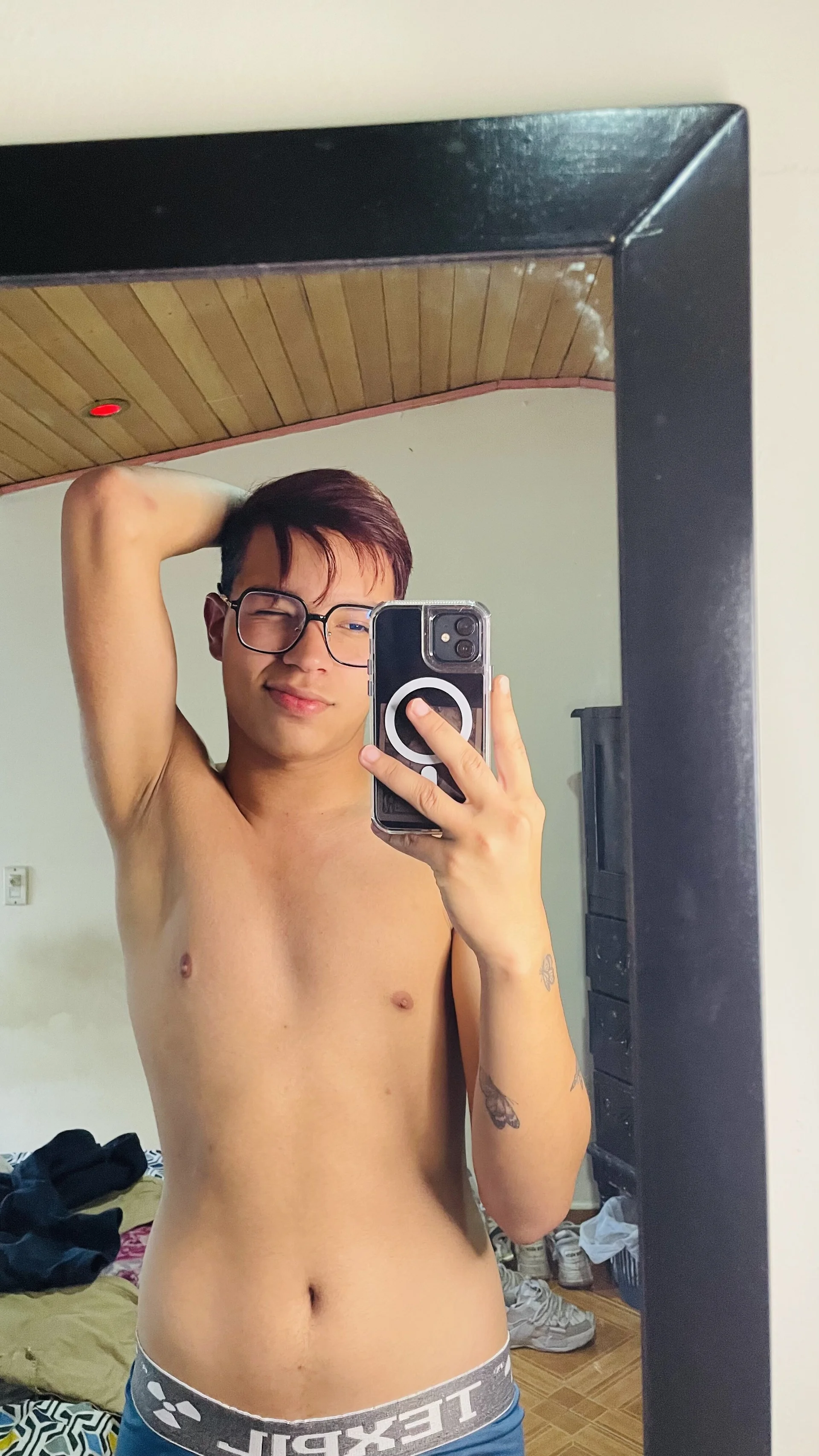 XXX Porn Photo of Nude Andres_boy252 1