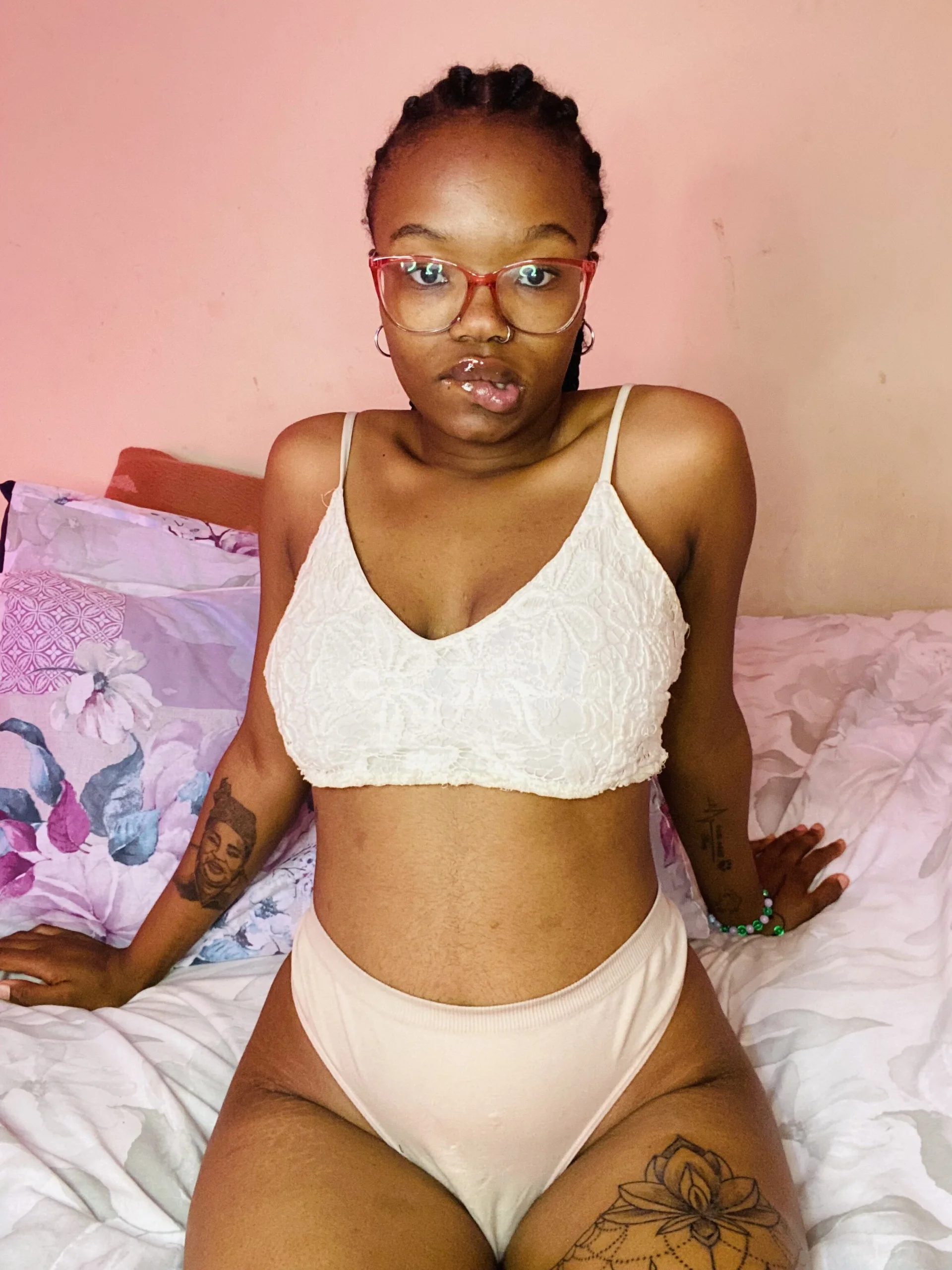 XXX Porn Photo of Nude YummyMelanin117 46