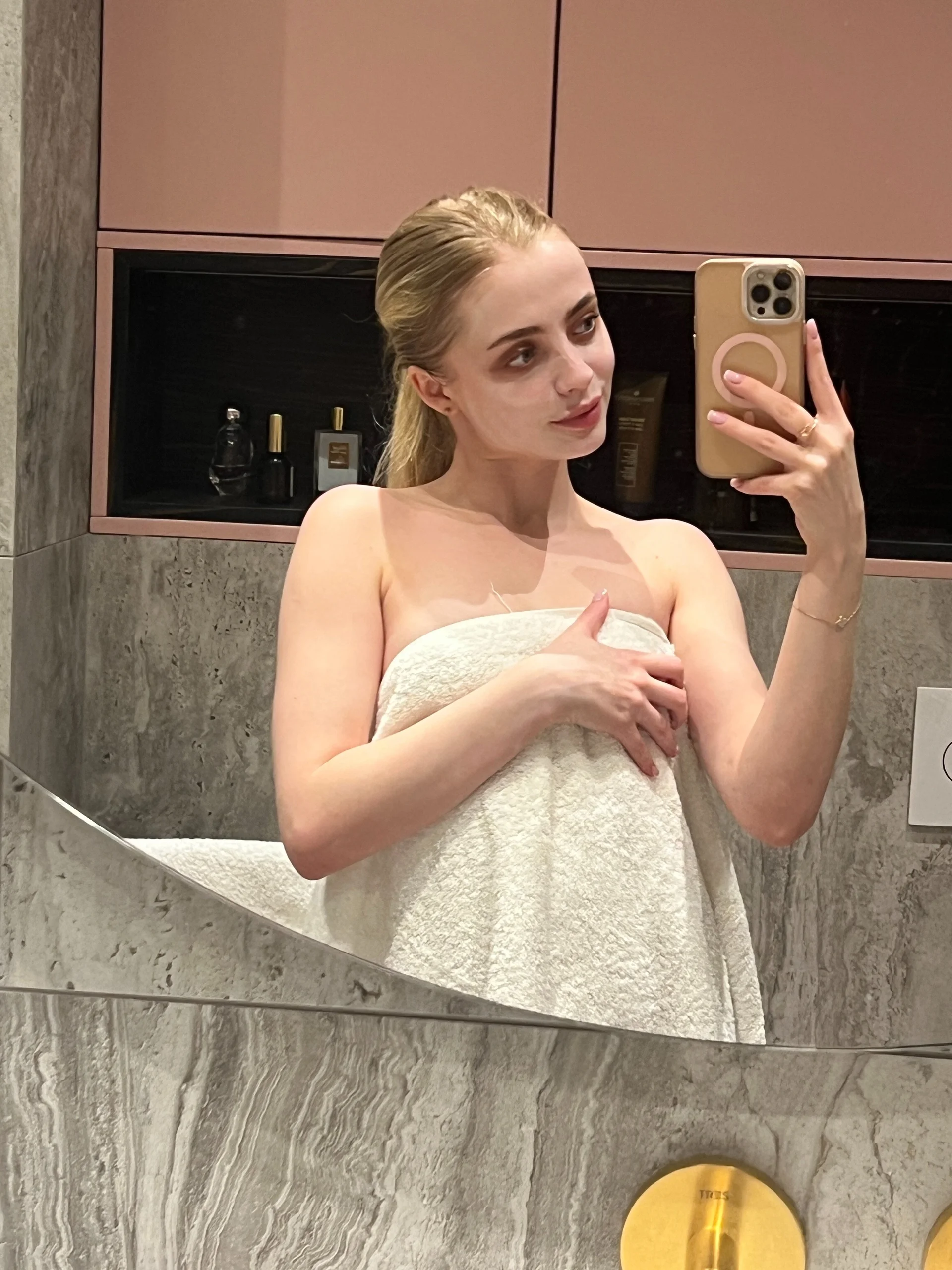 XXX Porn Photo of Nude minimolly 60