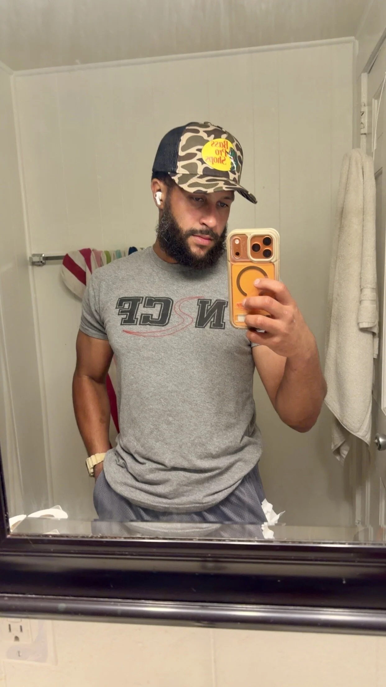 XXX Porn Photo of Nude HungStr8Lightskin 2