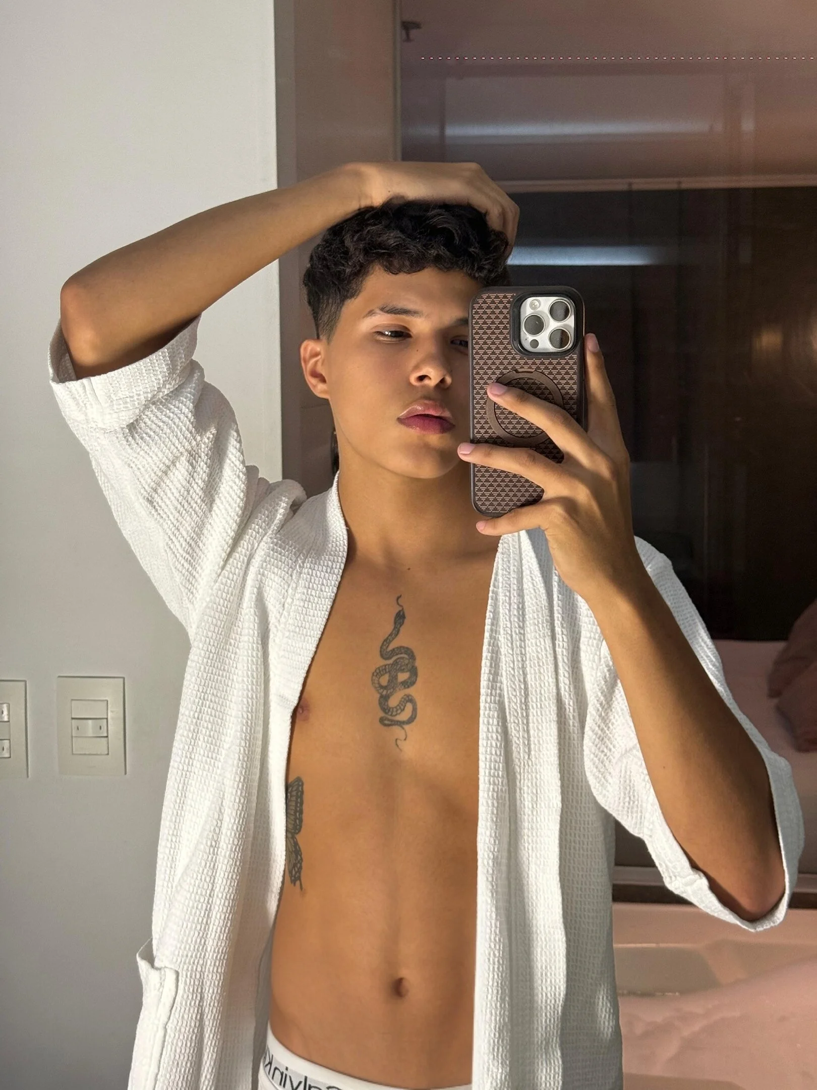 XXX Porn Photo of Nude latinmenonfire 2