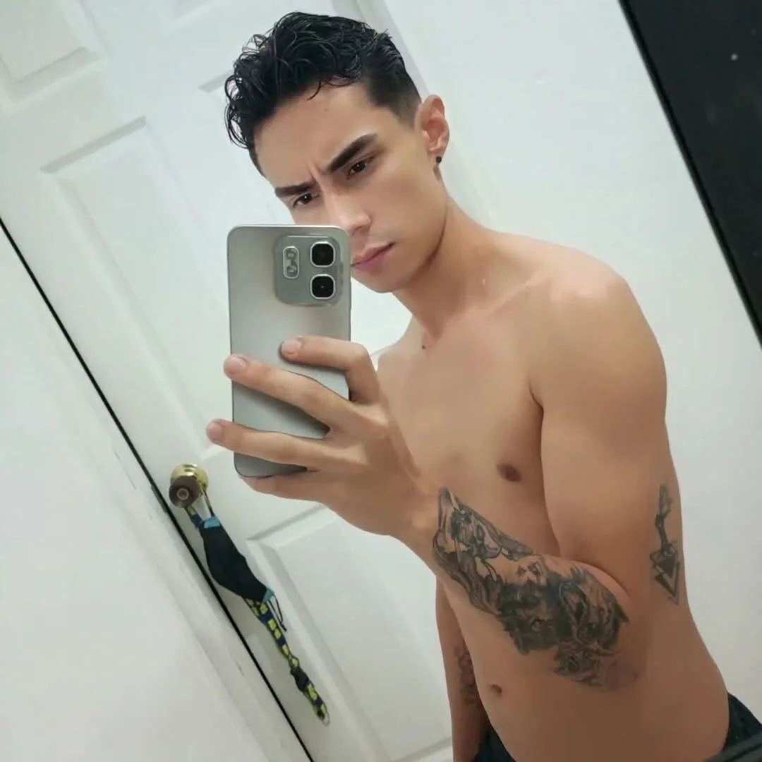 XXX Porn Photo of Nude MateoCollins2026 3