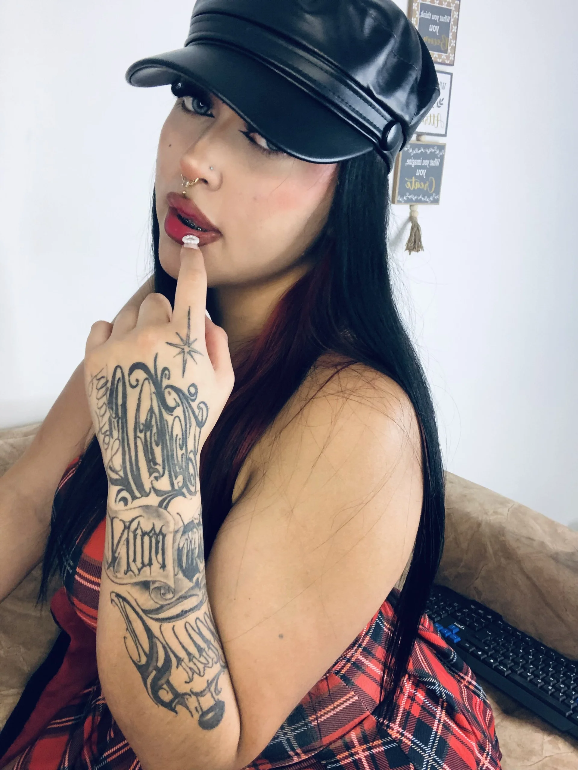 XXX Porn Photo of Nude hollycute__ 7