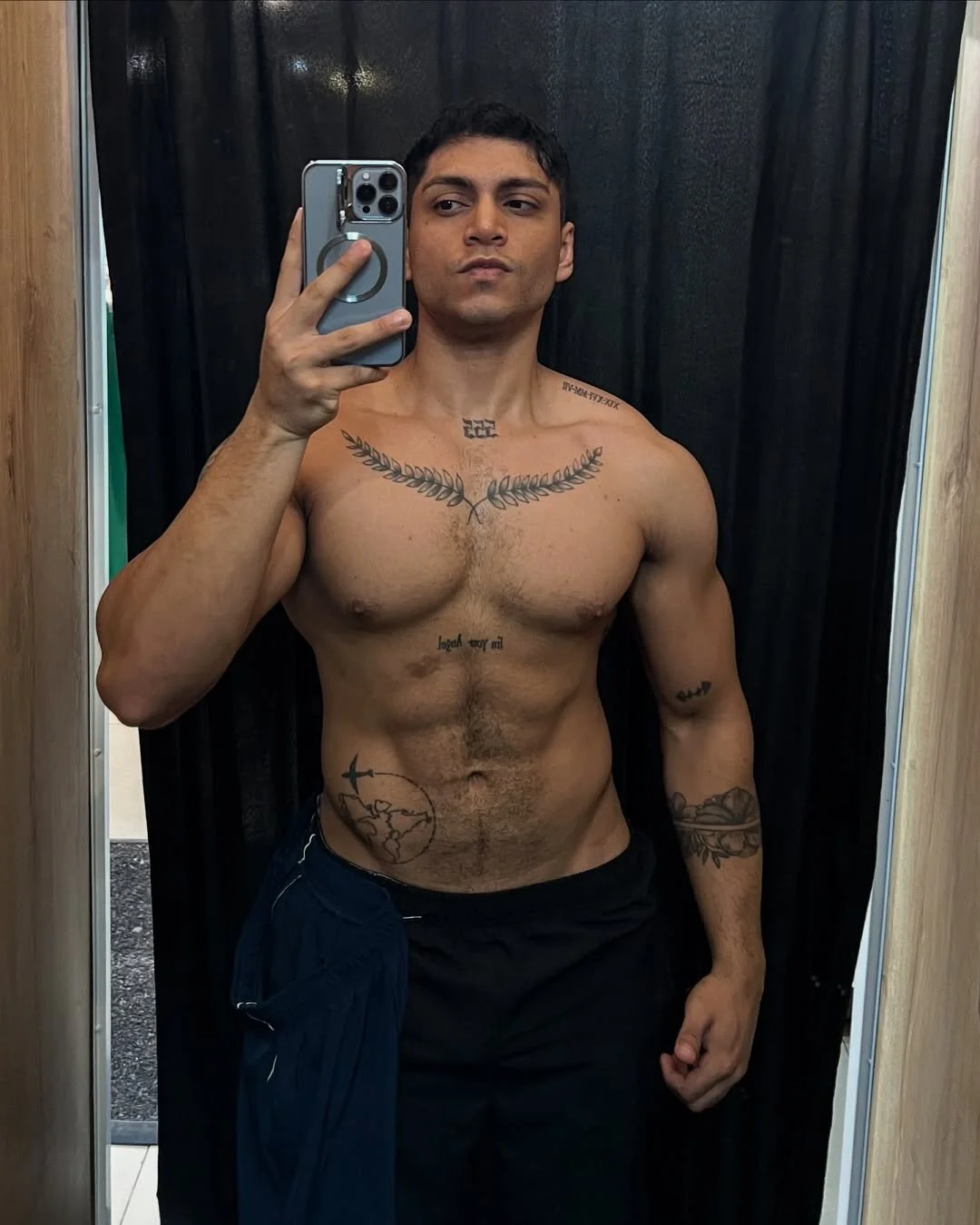 XXX Porn Photo of Nude Nicolasmontoya16 28