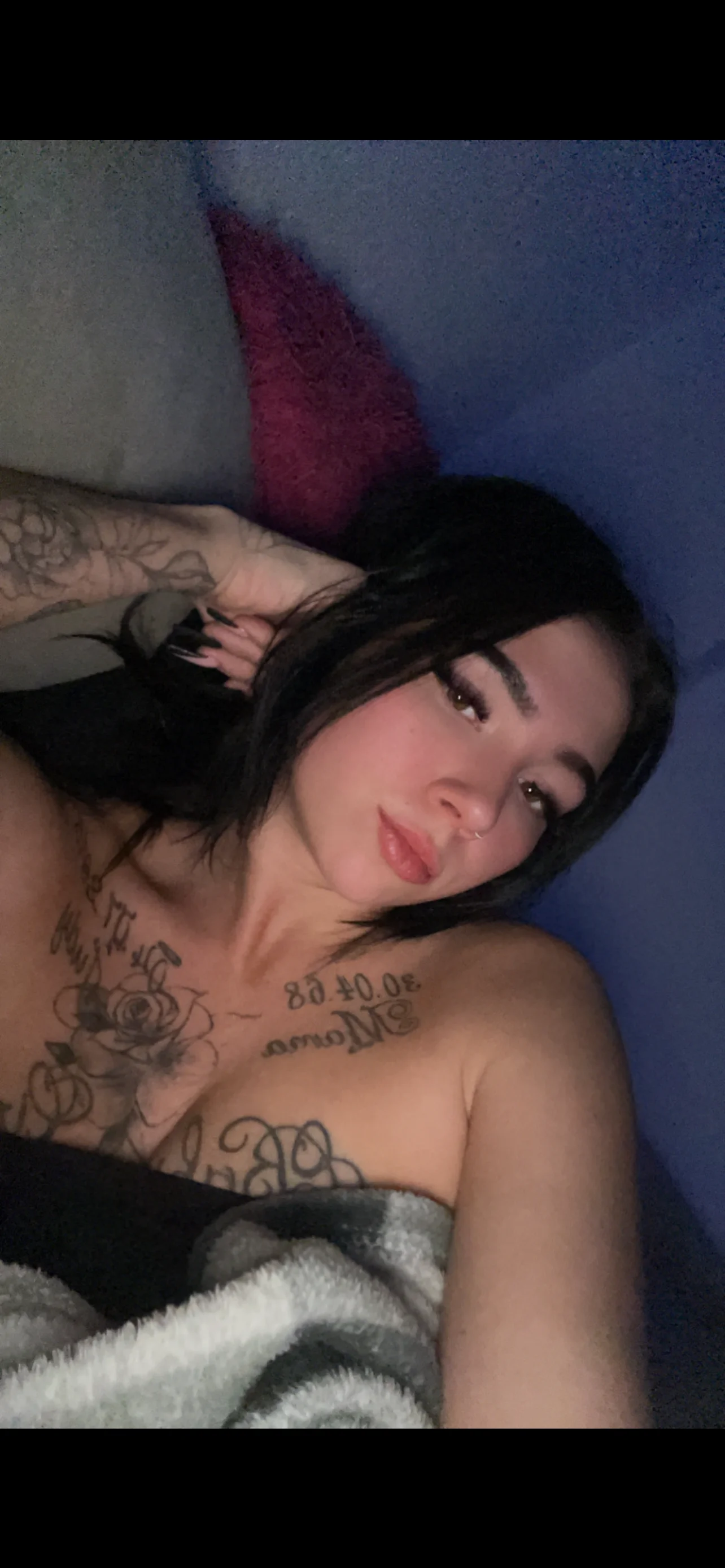 XXX Porn Photo of Nude zoeelovee 2