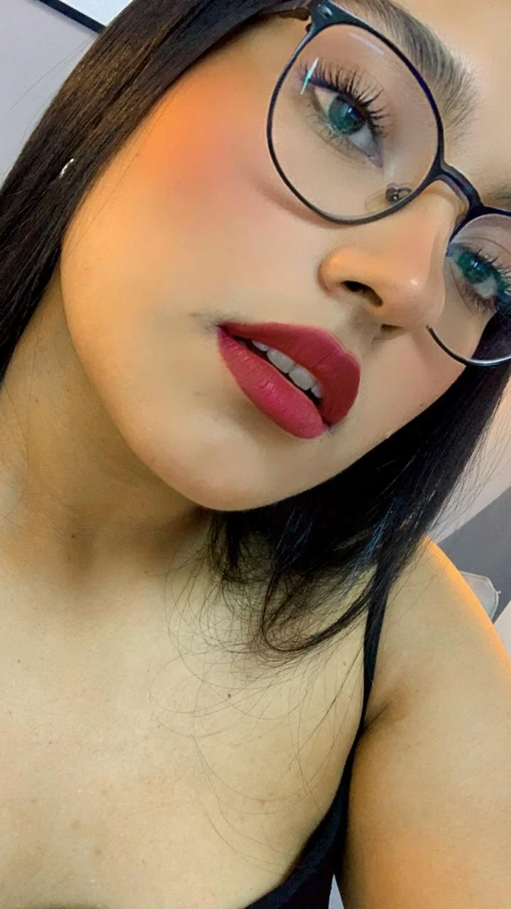XXX Porn Photo of Nude ellamontoya 4