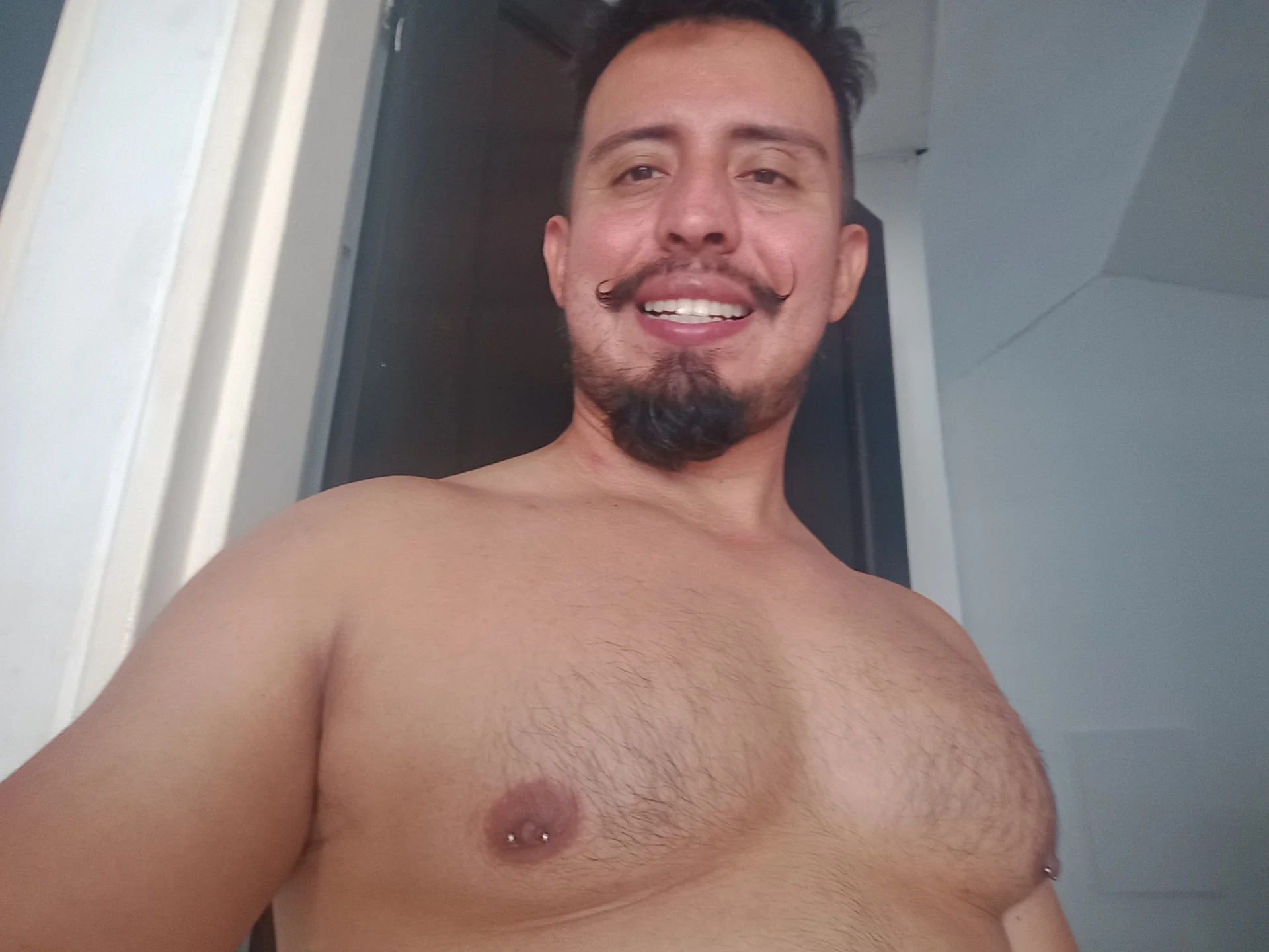 XXX Porn Photo of Nude KalethBigDick 1144