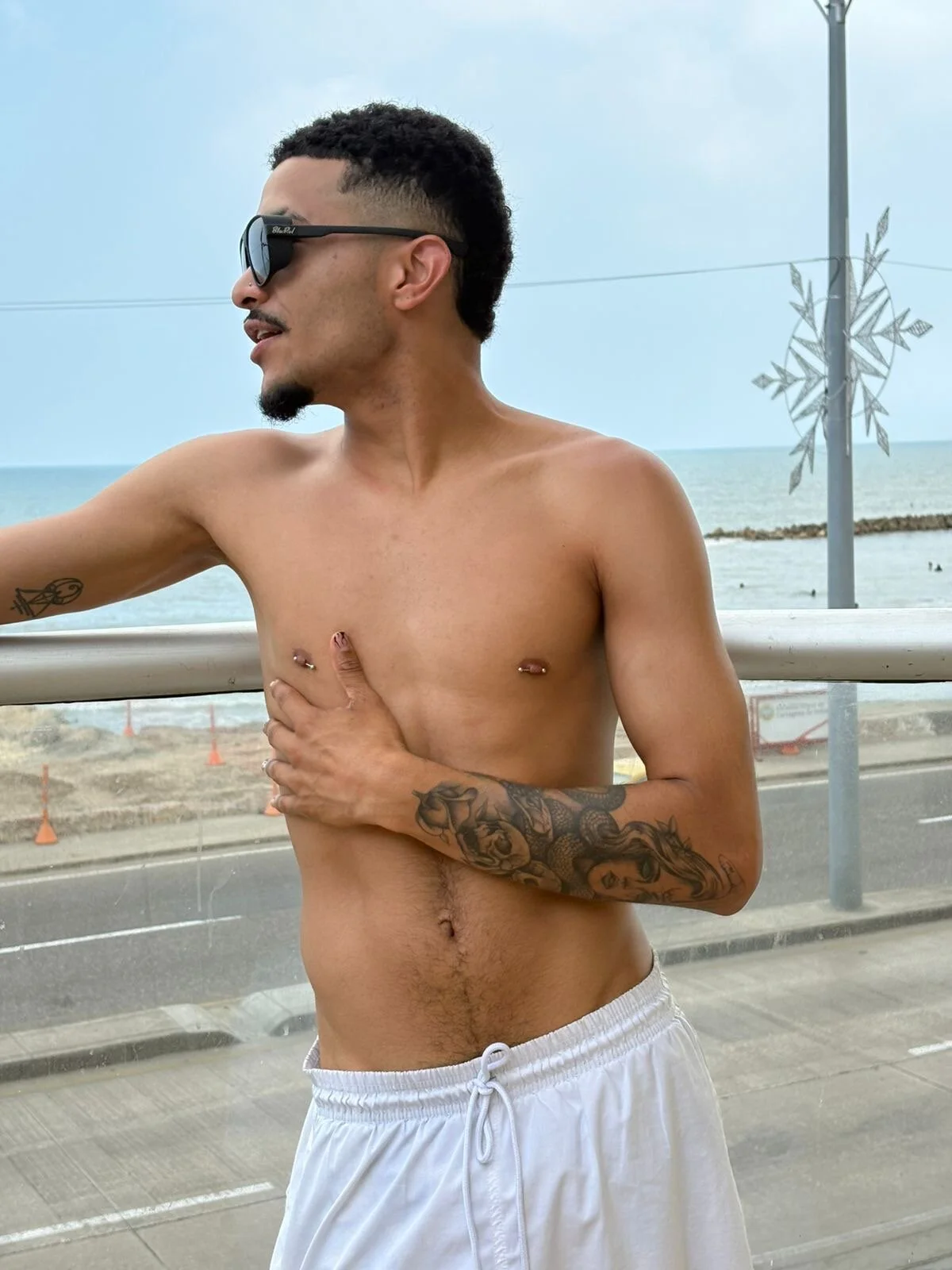 XXX Porn Photo of Nude eross_chipre_ 10
