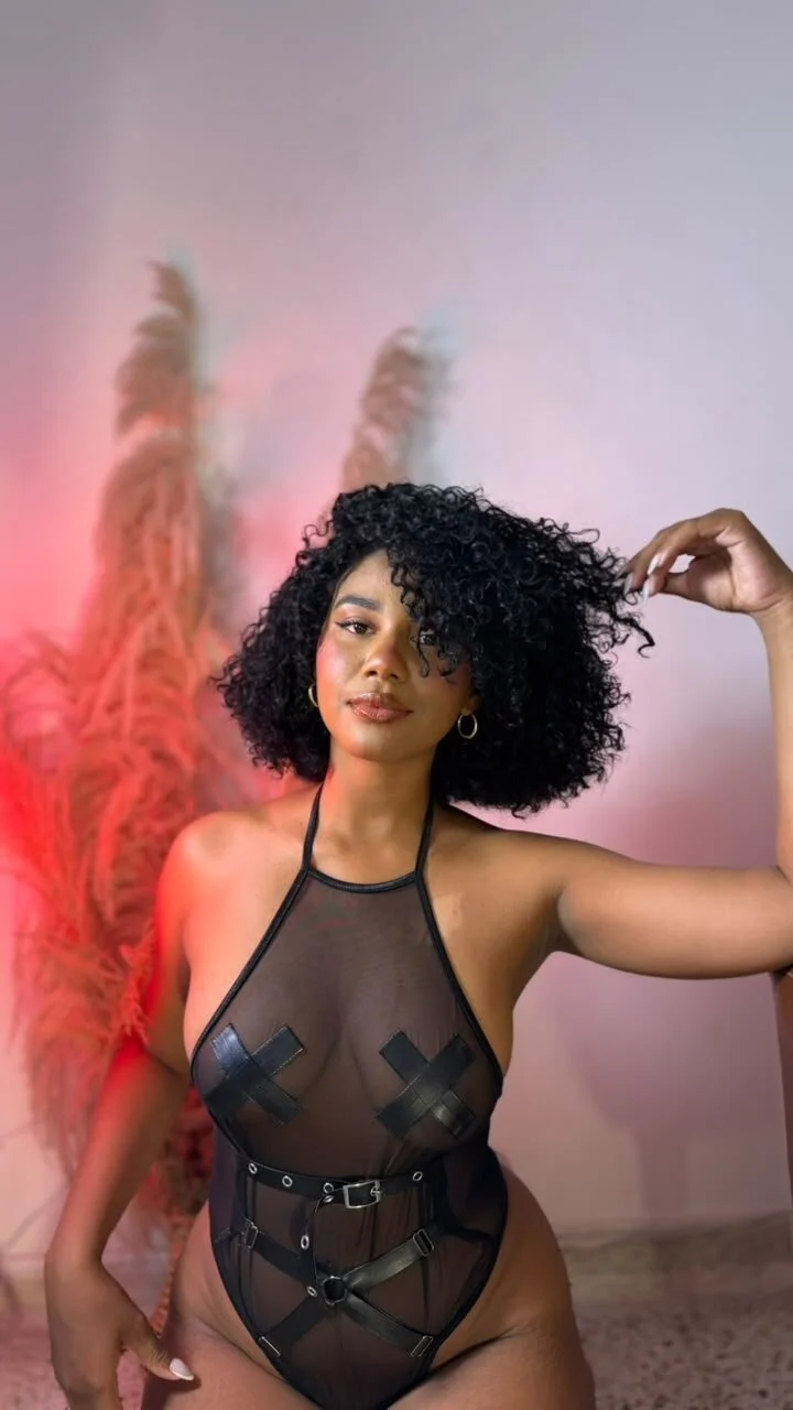 XXX Porn Photo of Nude Hilaryebony_ 39