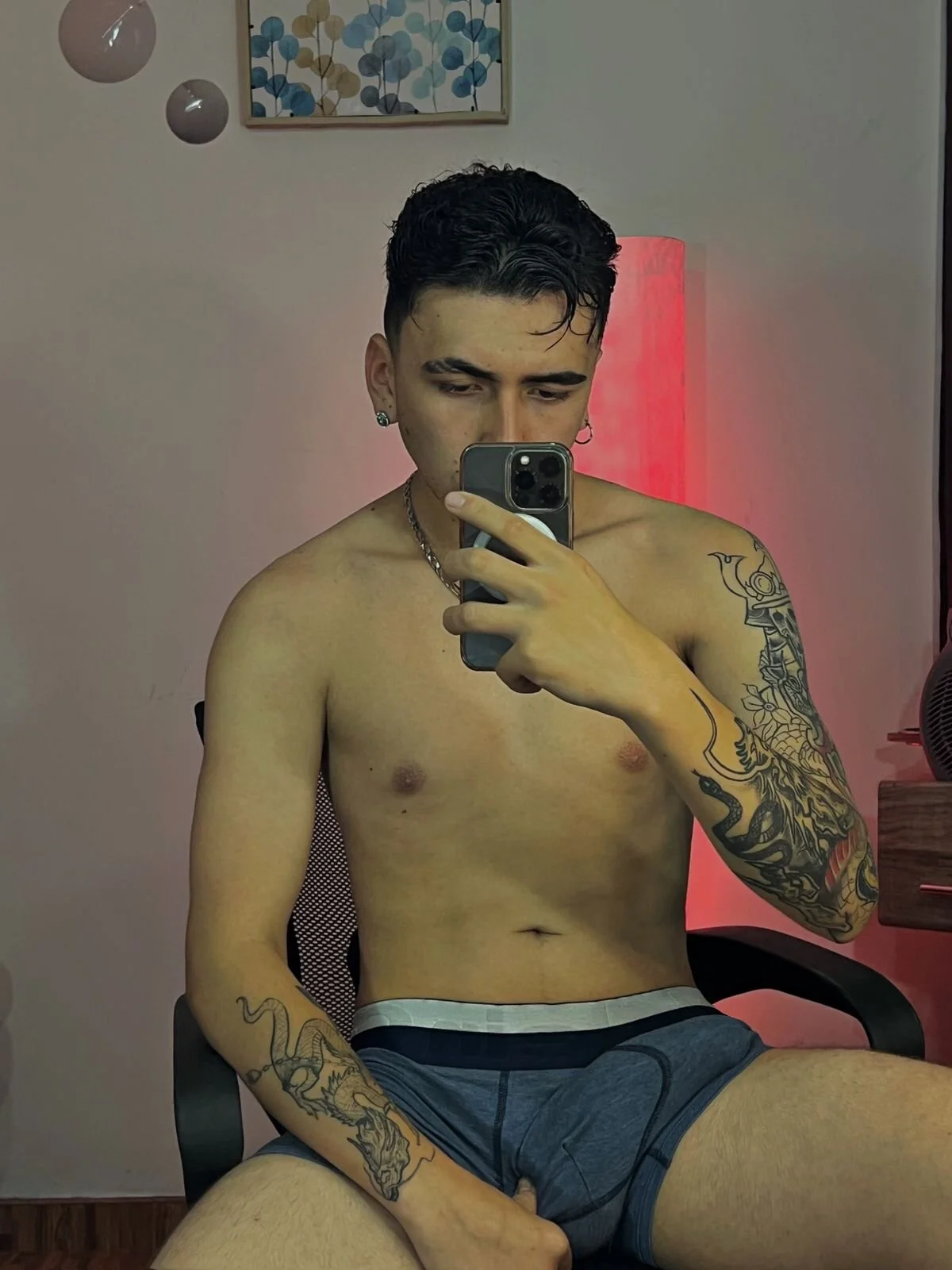 XXX Porn Photo of Nude liamty_luxor 2