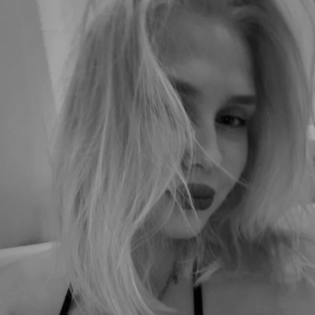 XXX Porn Photo of Nude NoneLocket 1