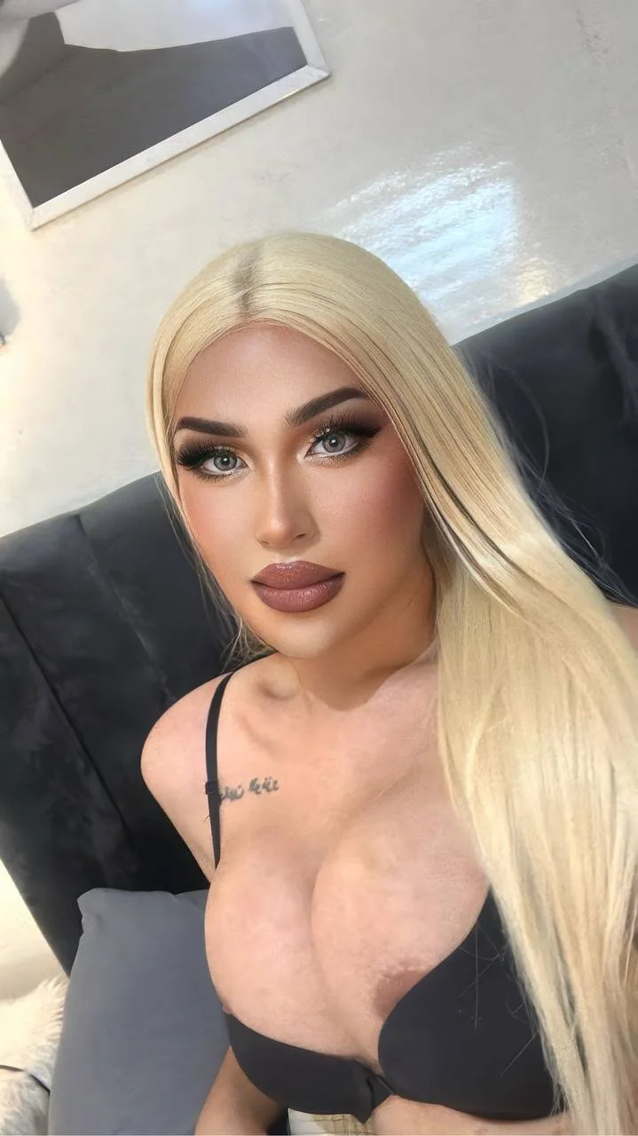 XXX Porn Photo of Nude Your_Majesty_Tyra 5