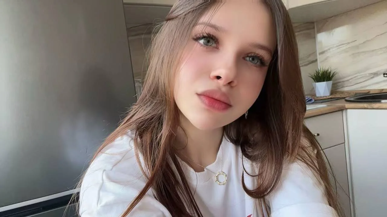 XXX Porn Photo of Nude VallieBronstade 3